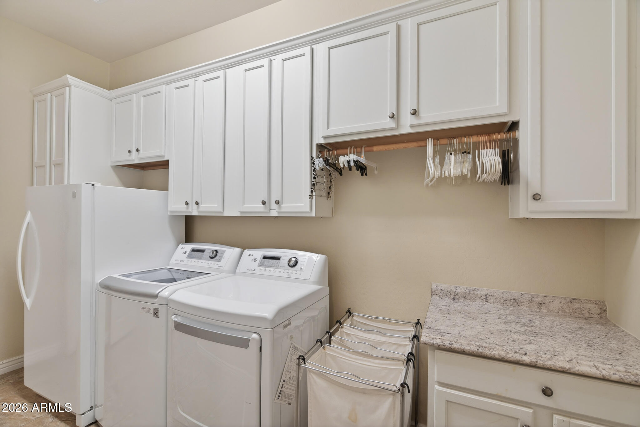 18398 W RIMROCK Street