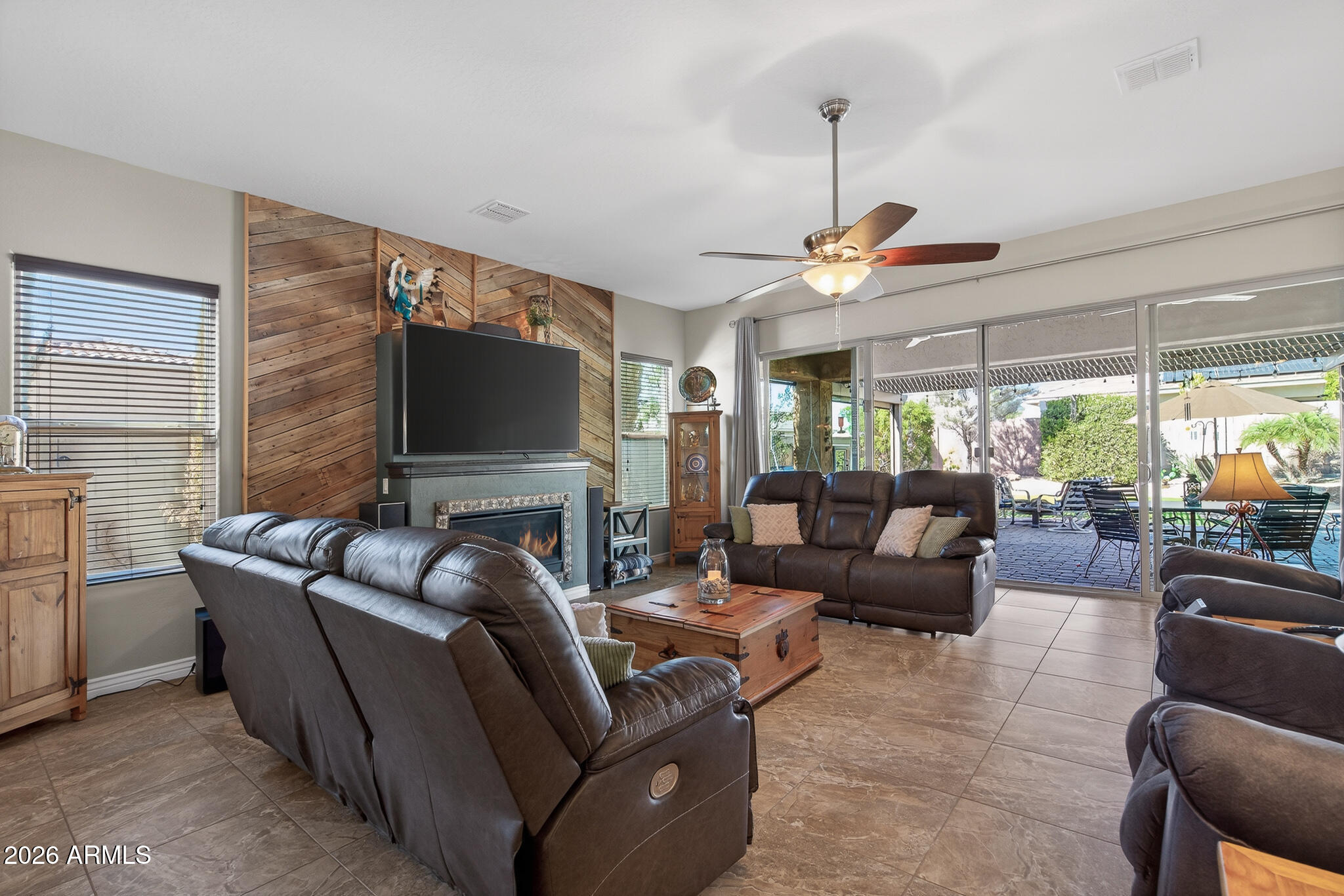 18398 W RIMROCK Street