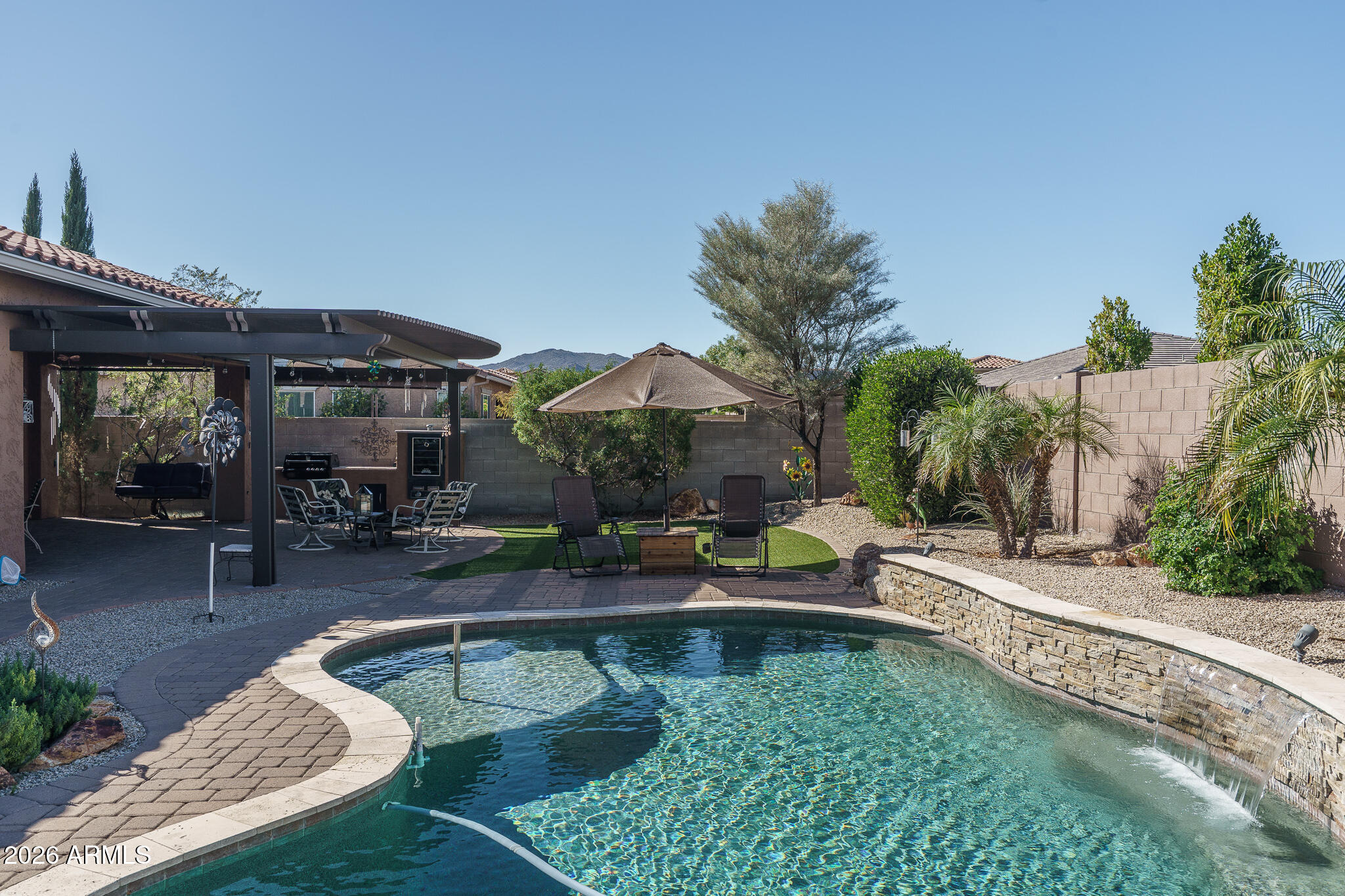 18398 W RIMROCK Street