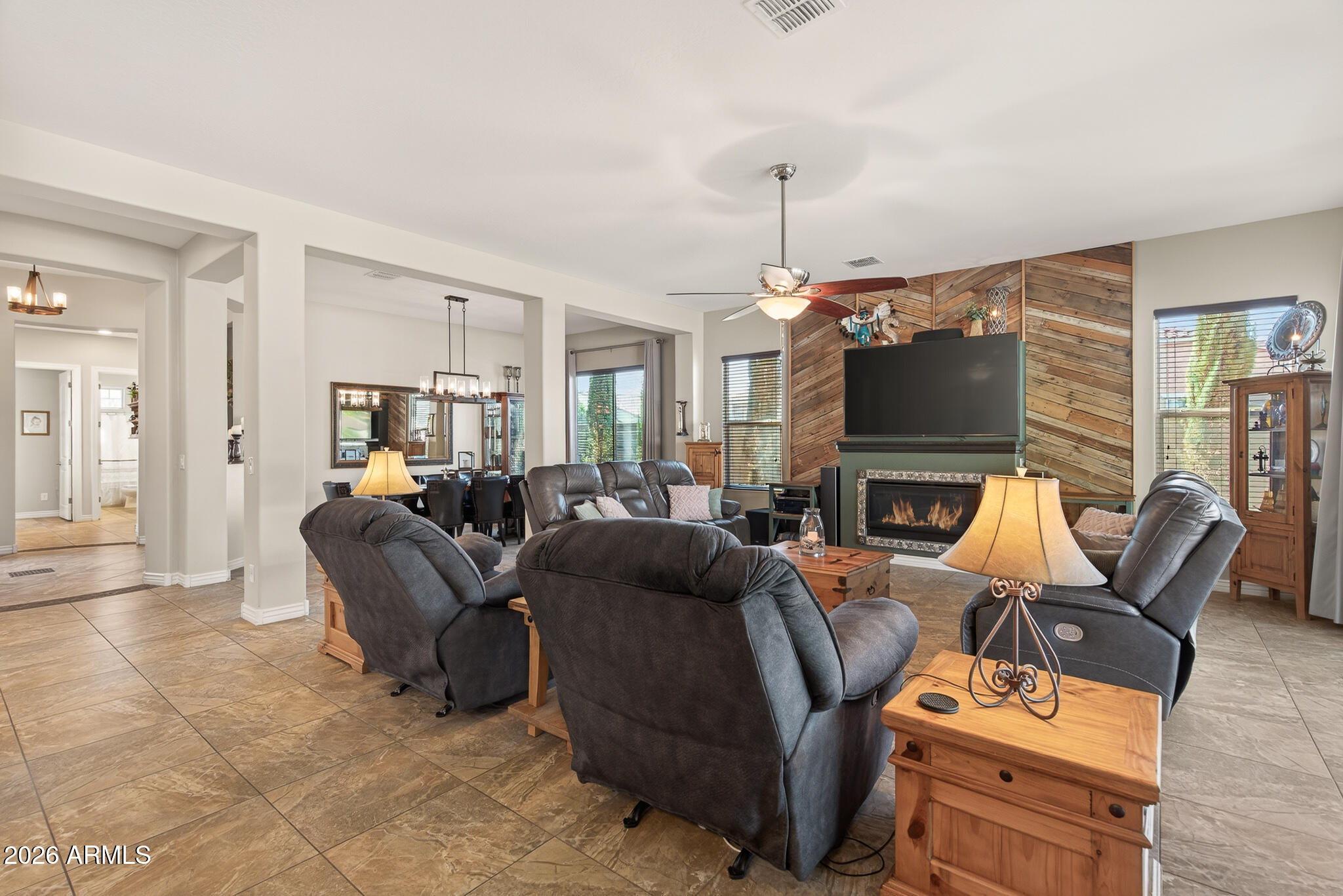 18398 W RIMROCK Street