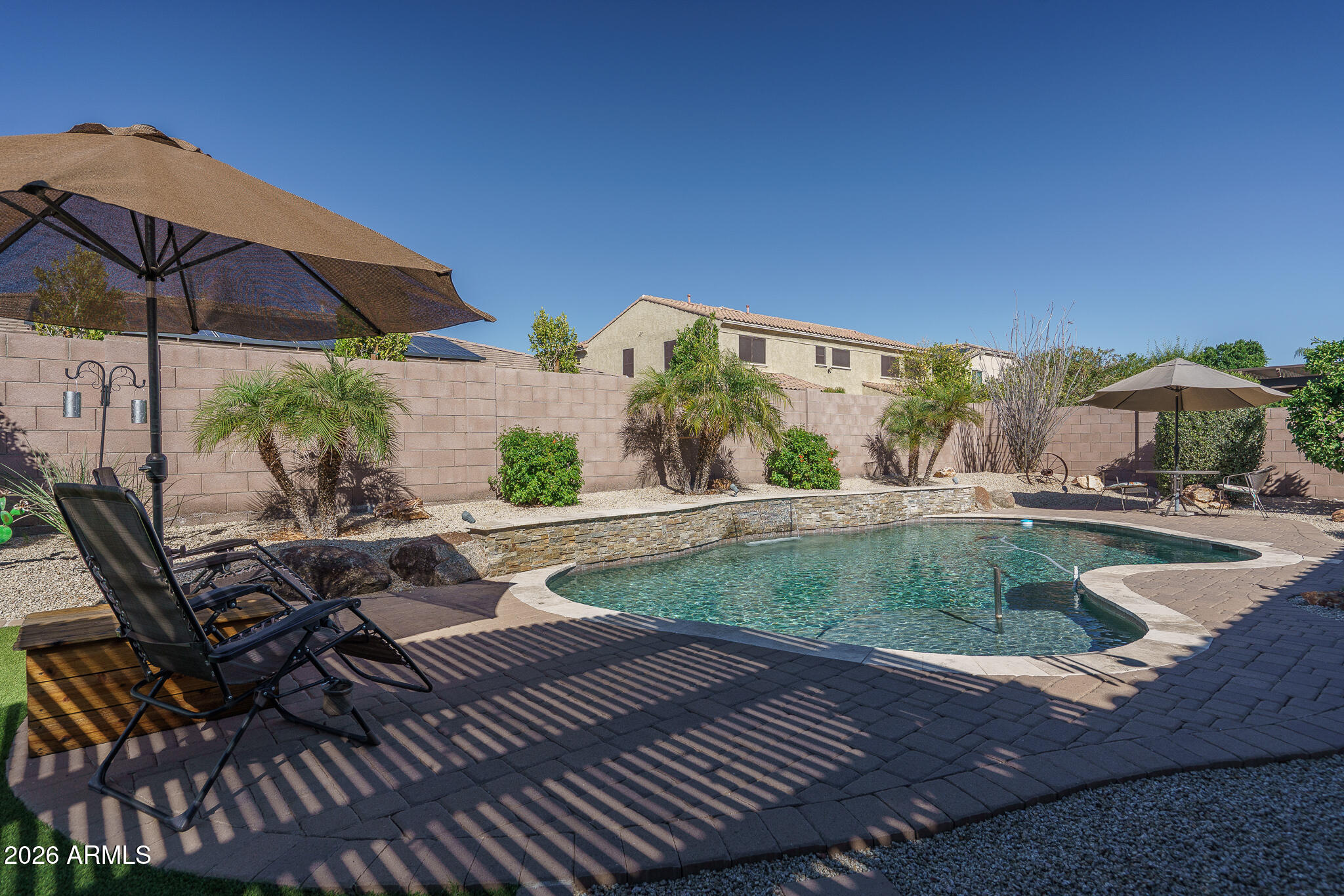 18398 W RIMROCK Street