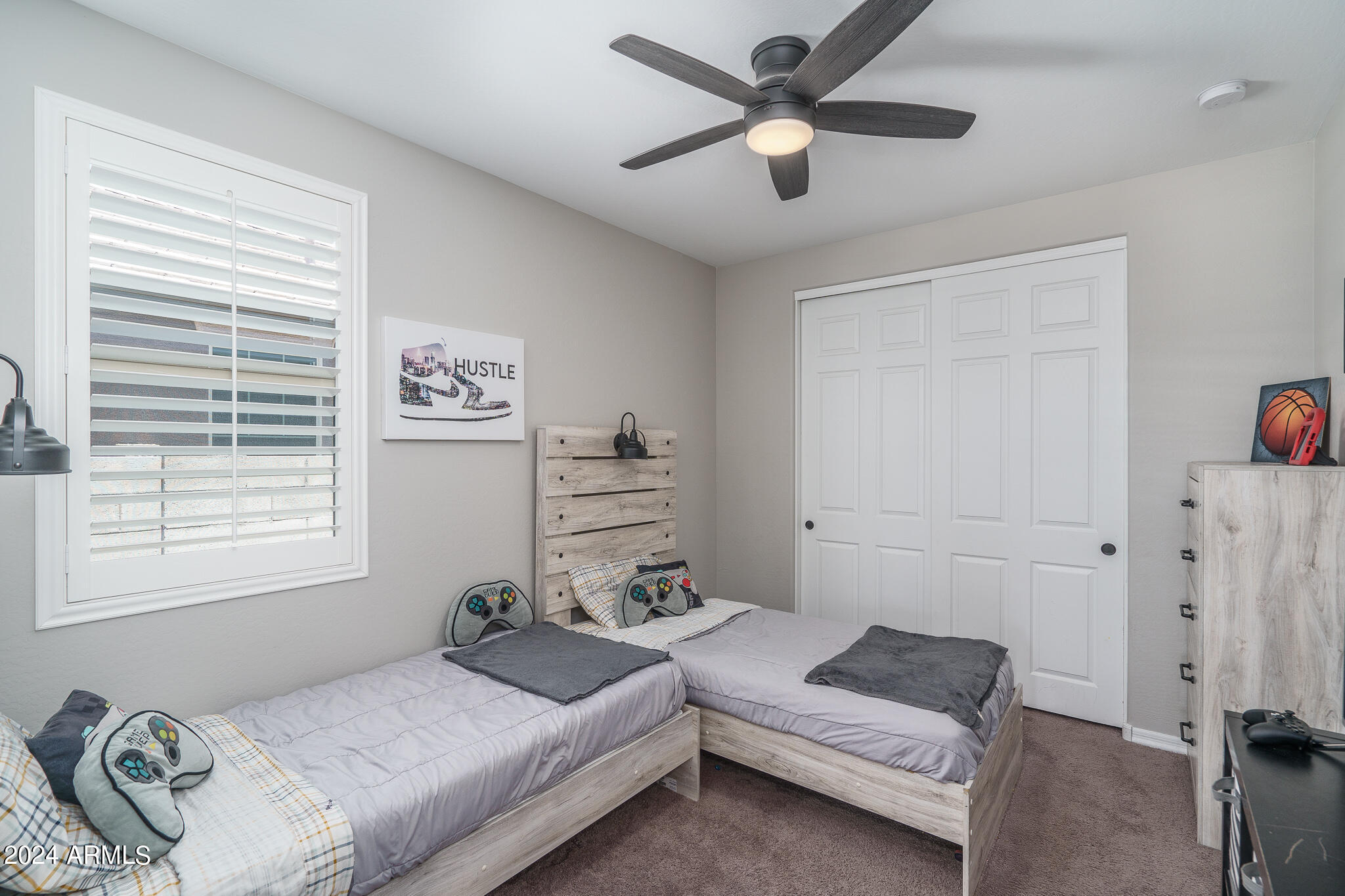 11987 S 172ND Avenue