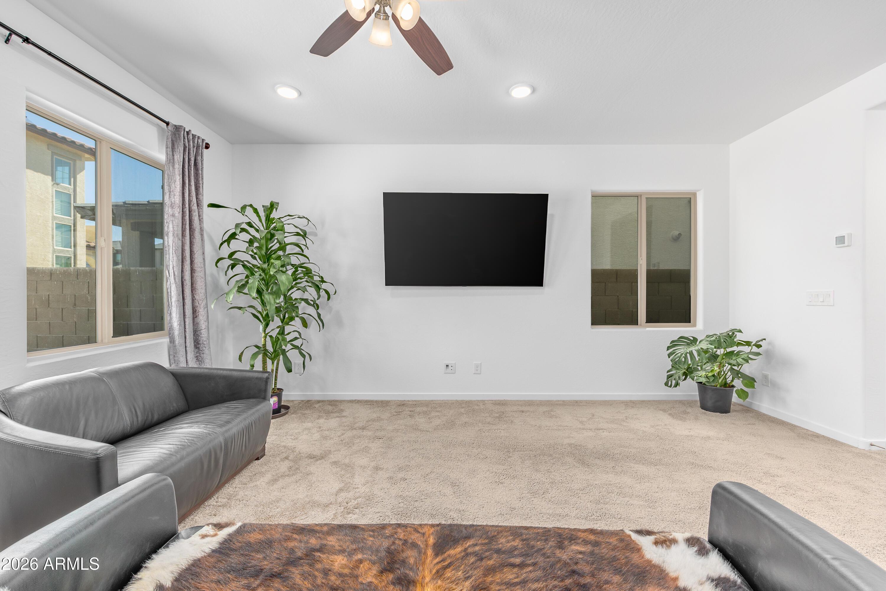 2019 N MARKETSIDE Avenue