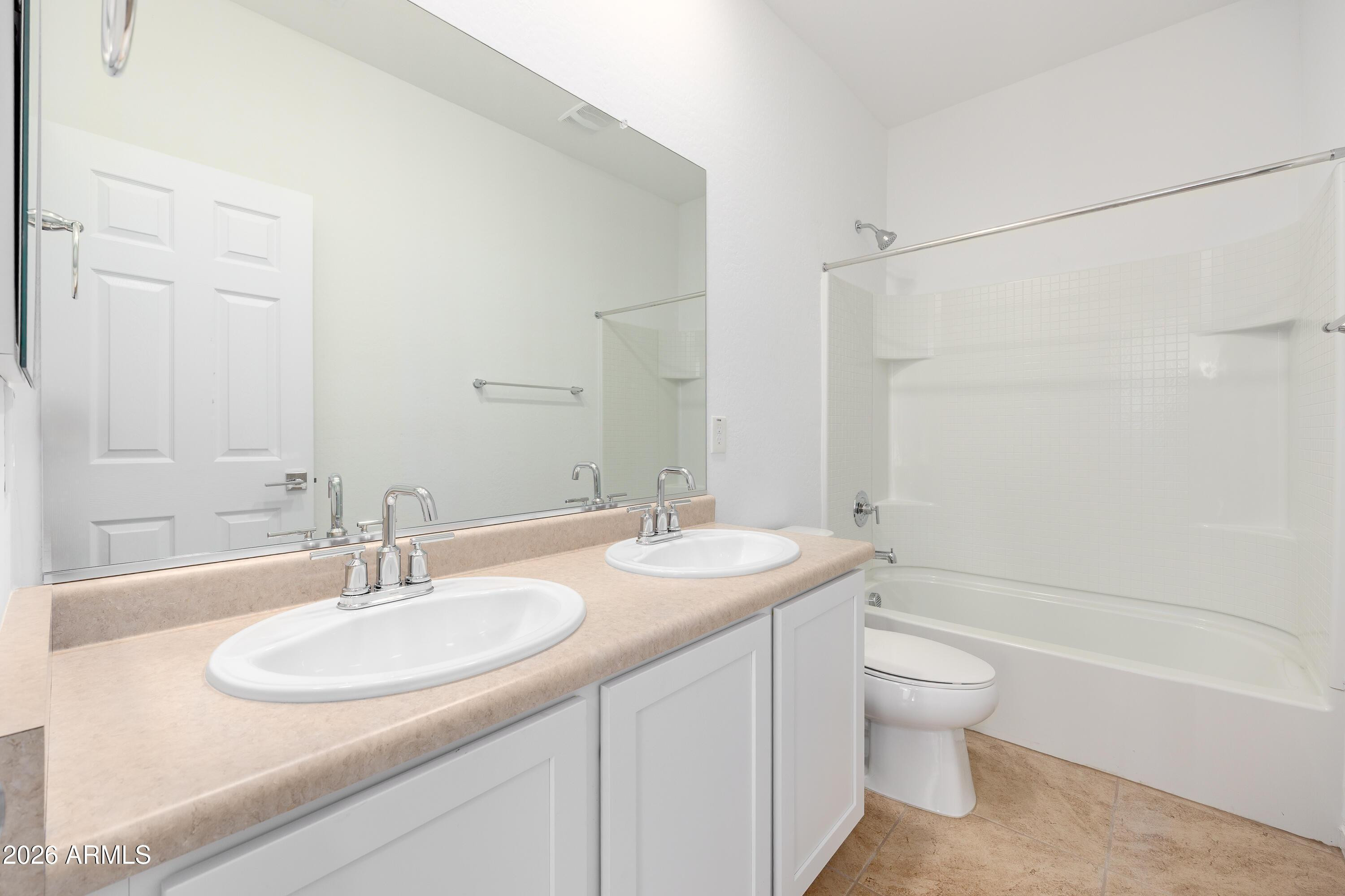 2019 N MARKETSIDE Avenue