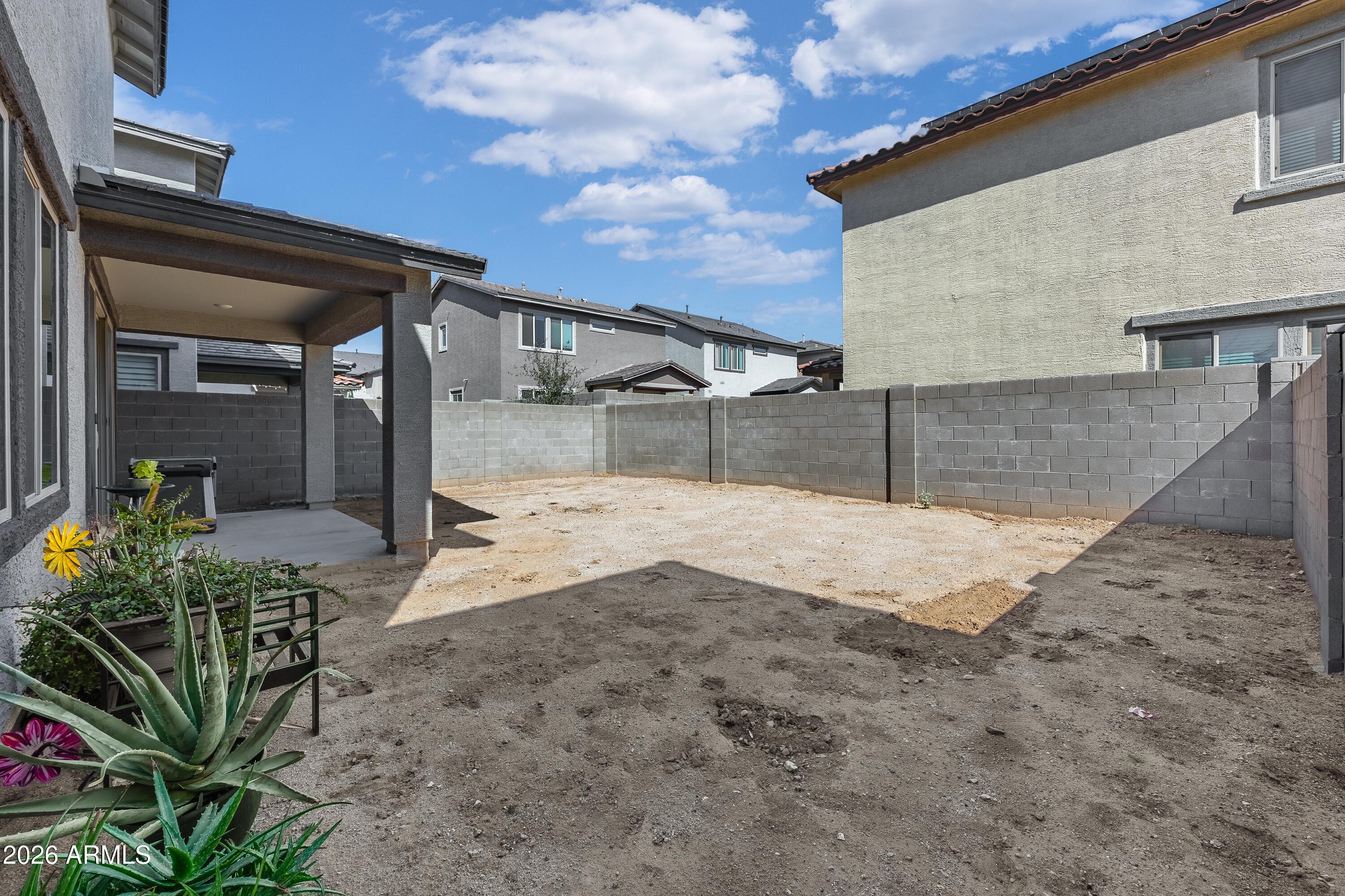 2019 N MARKETSIDE Avenue