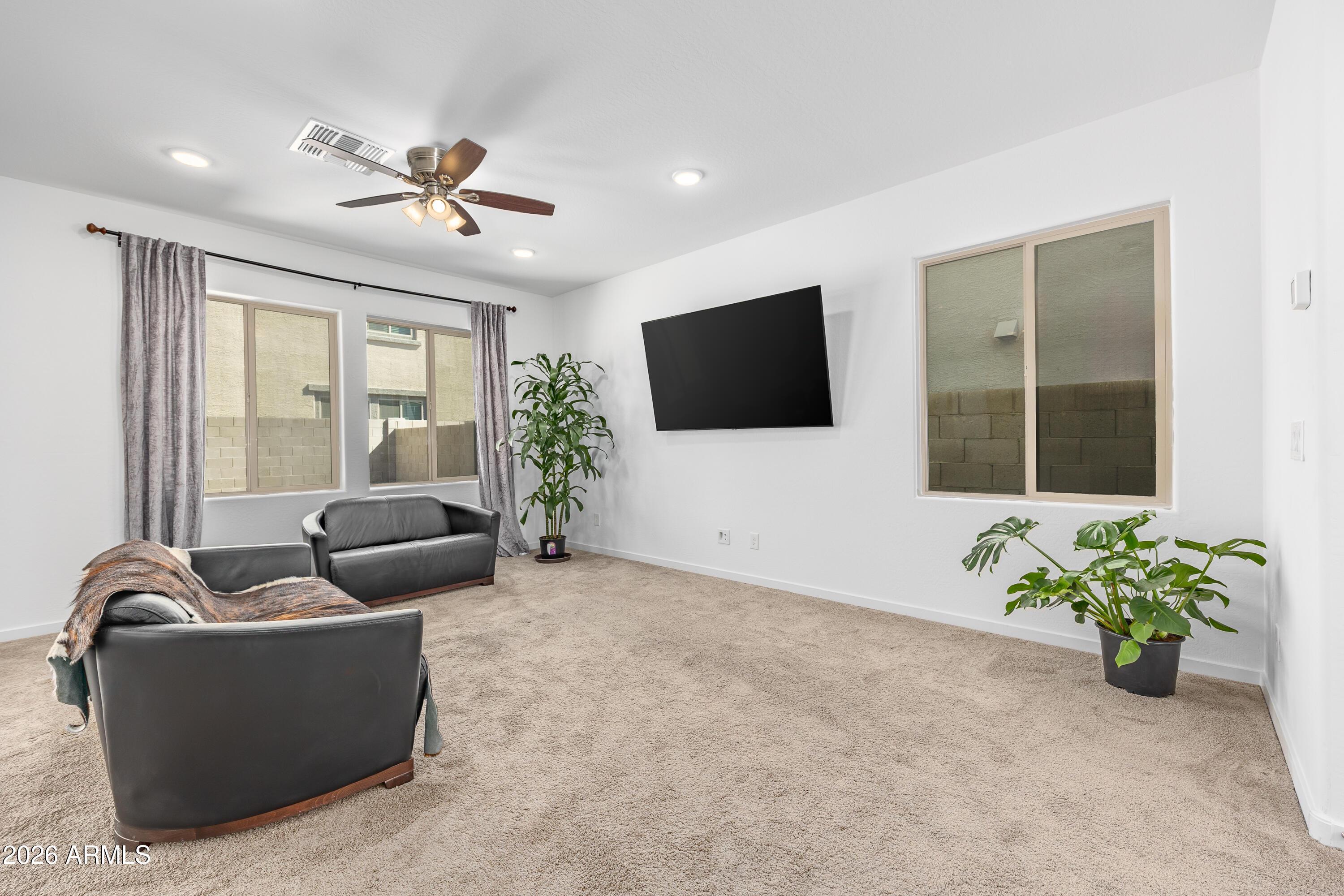 2019 N MARKETSIDE Avenue