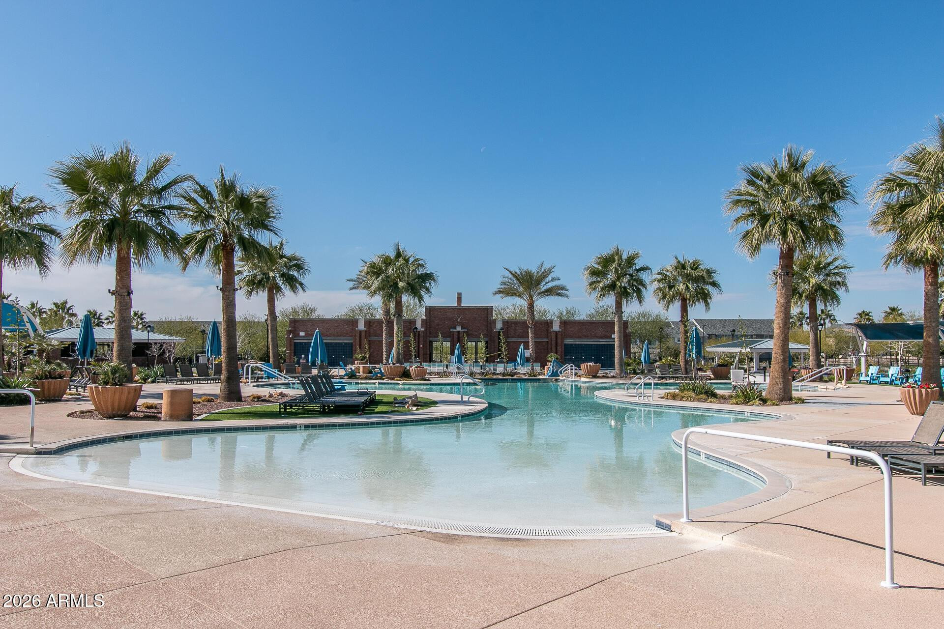 2019 N MARKETSIDE Avenue