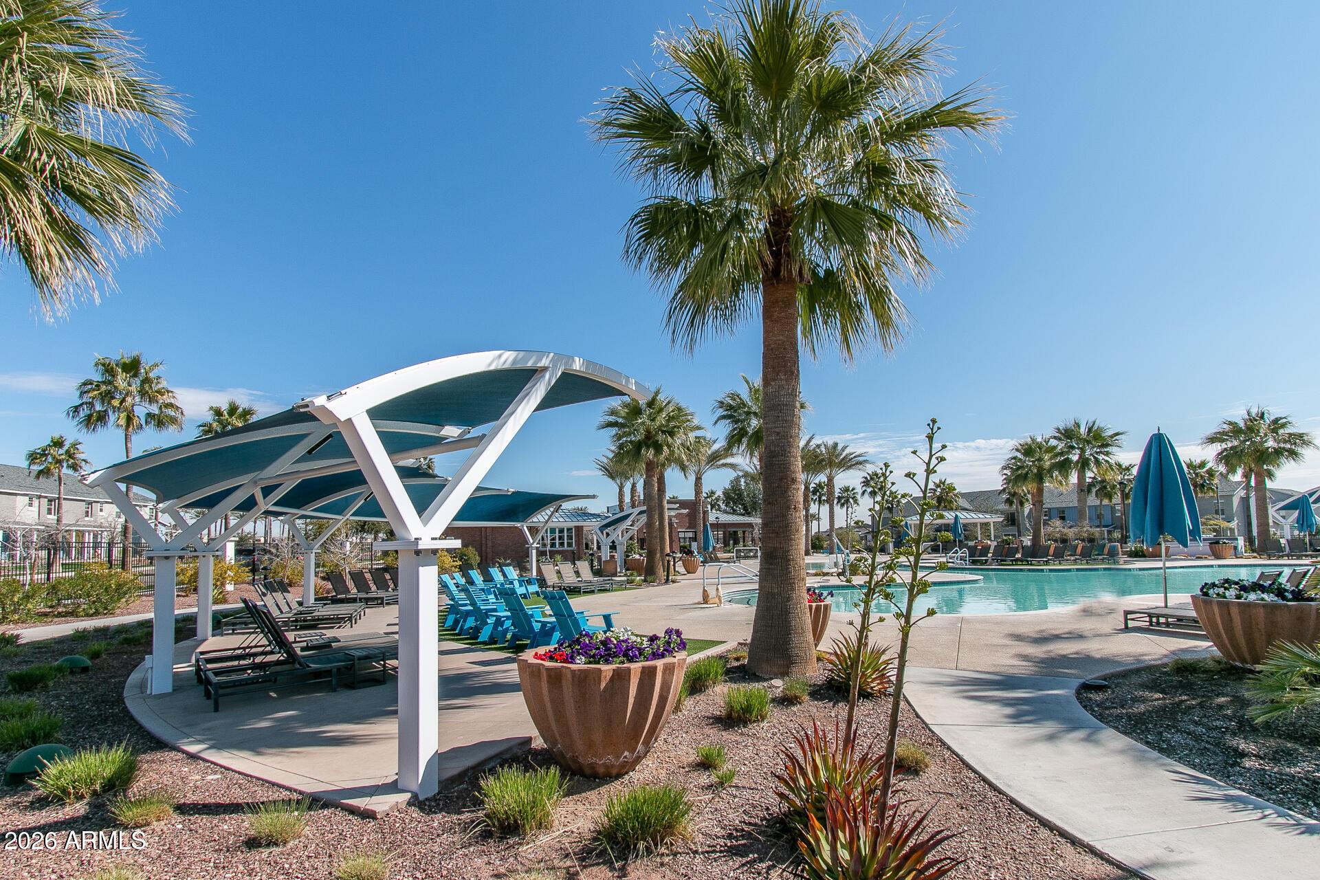 2019 N MARKETSIDE Avenue