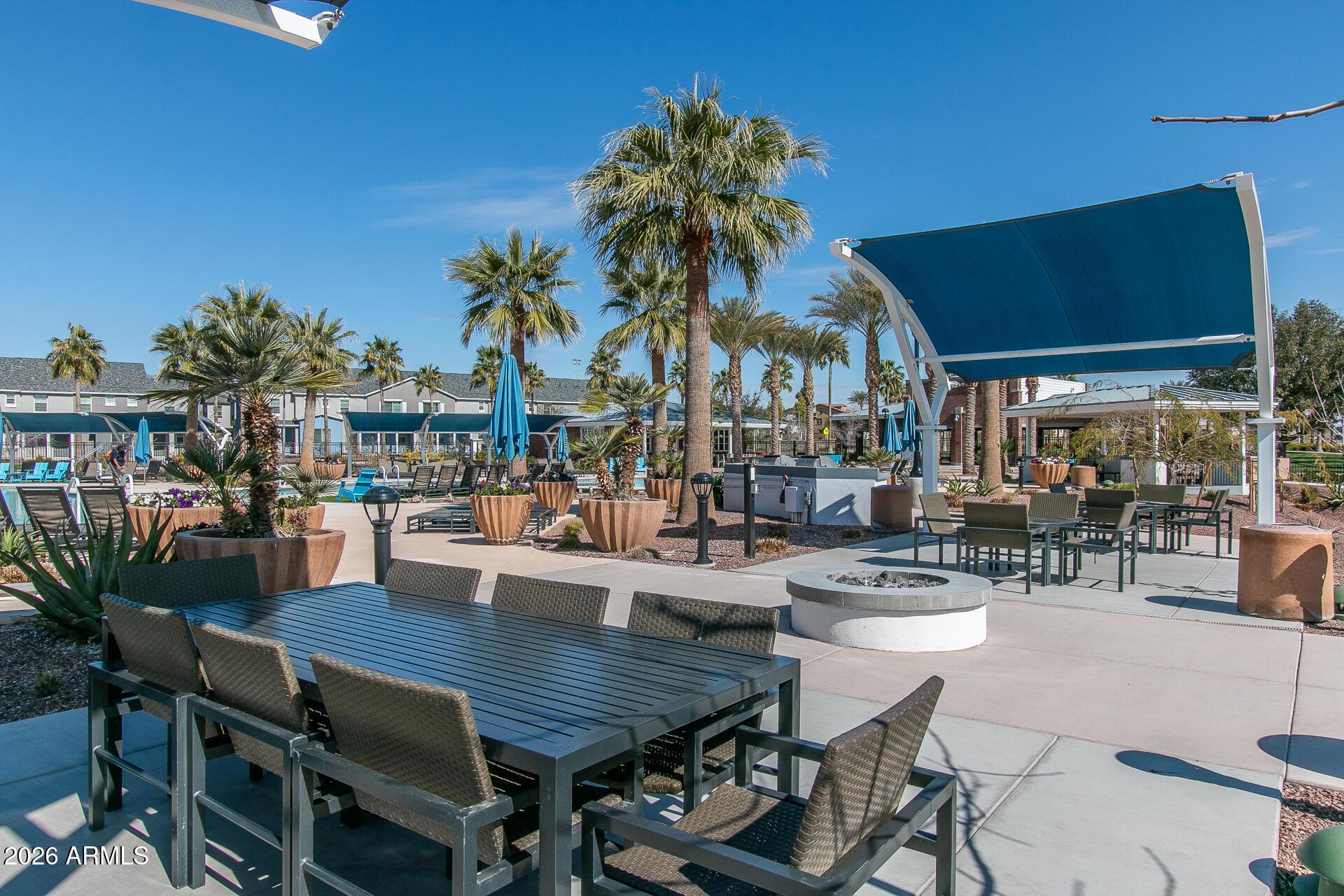 2019 N MARKETSIDE Avenue