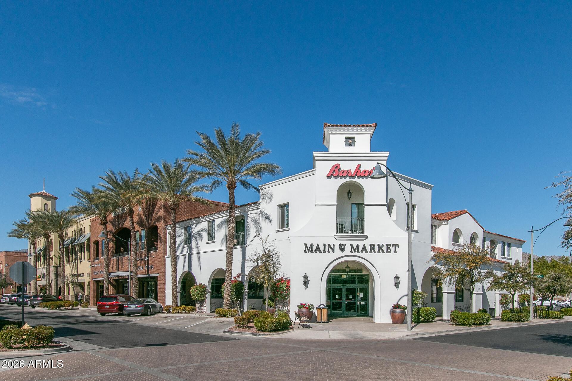 2019 N MARKETSIDE Avenue