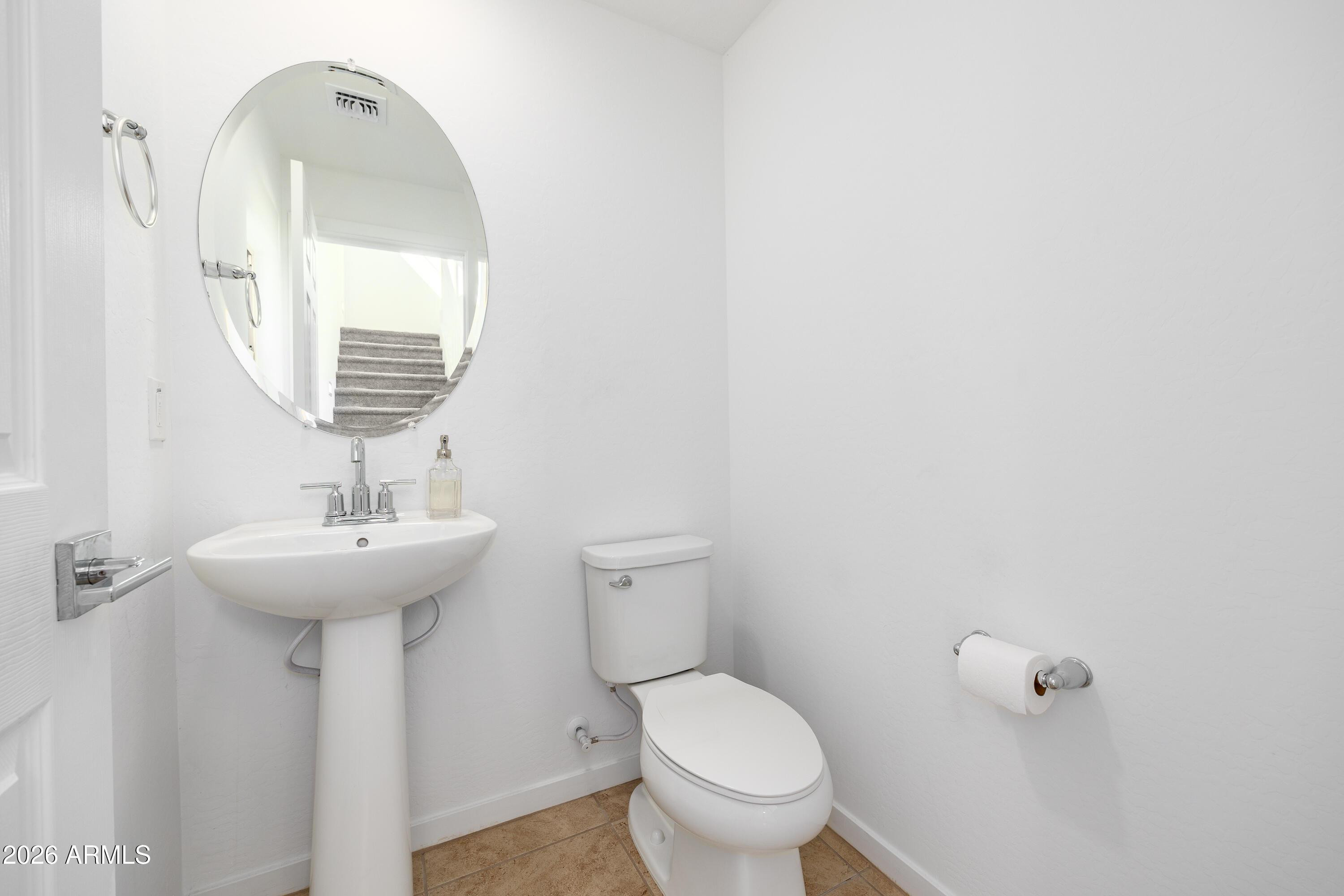 2019 N MARKETSIDE Avenue