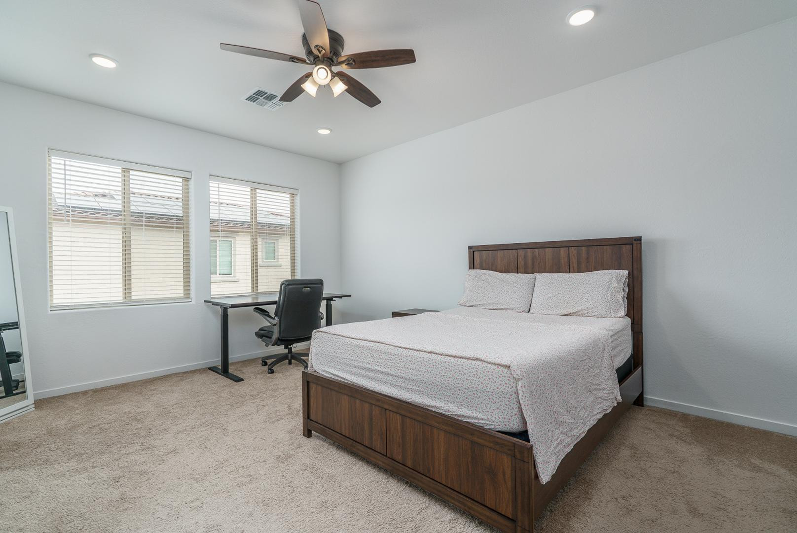 2019 N MARKETSIDE Avenue