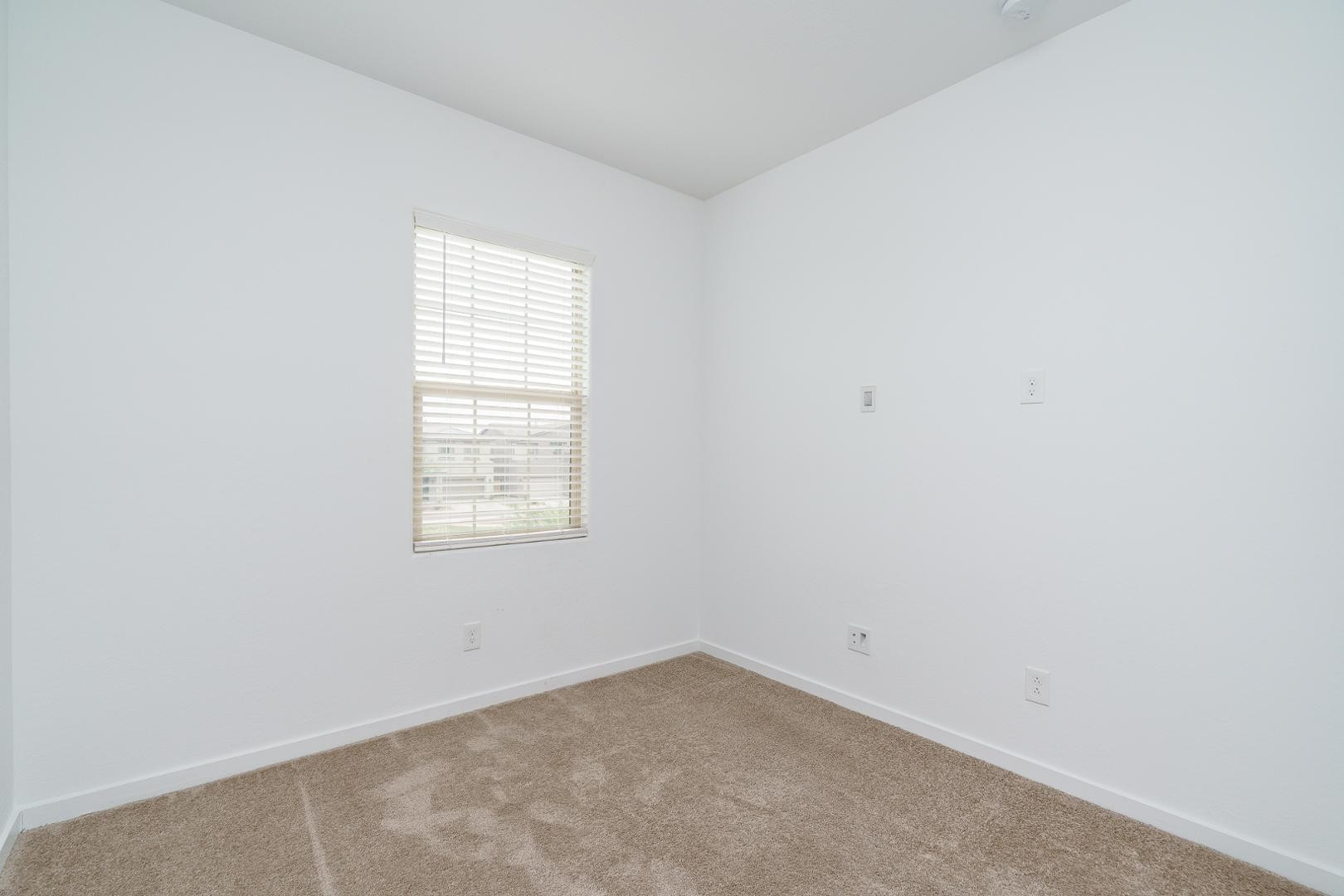 2019 N MARKETSIDE Avenue