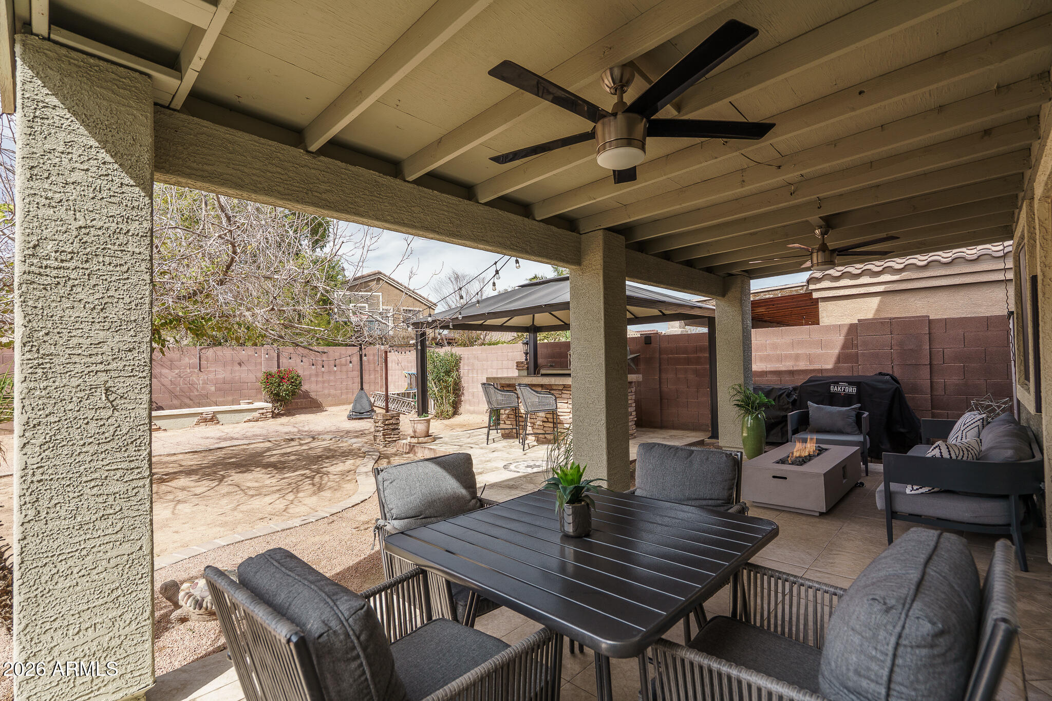 8526 W PIONEER Street