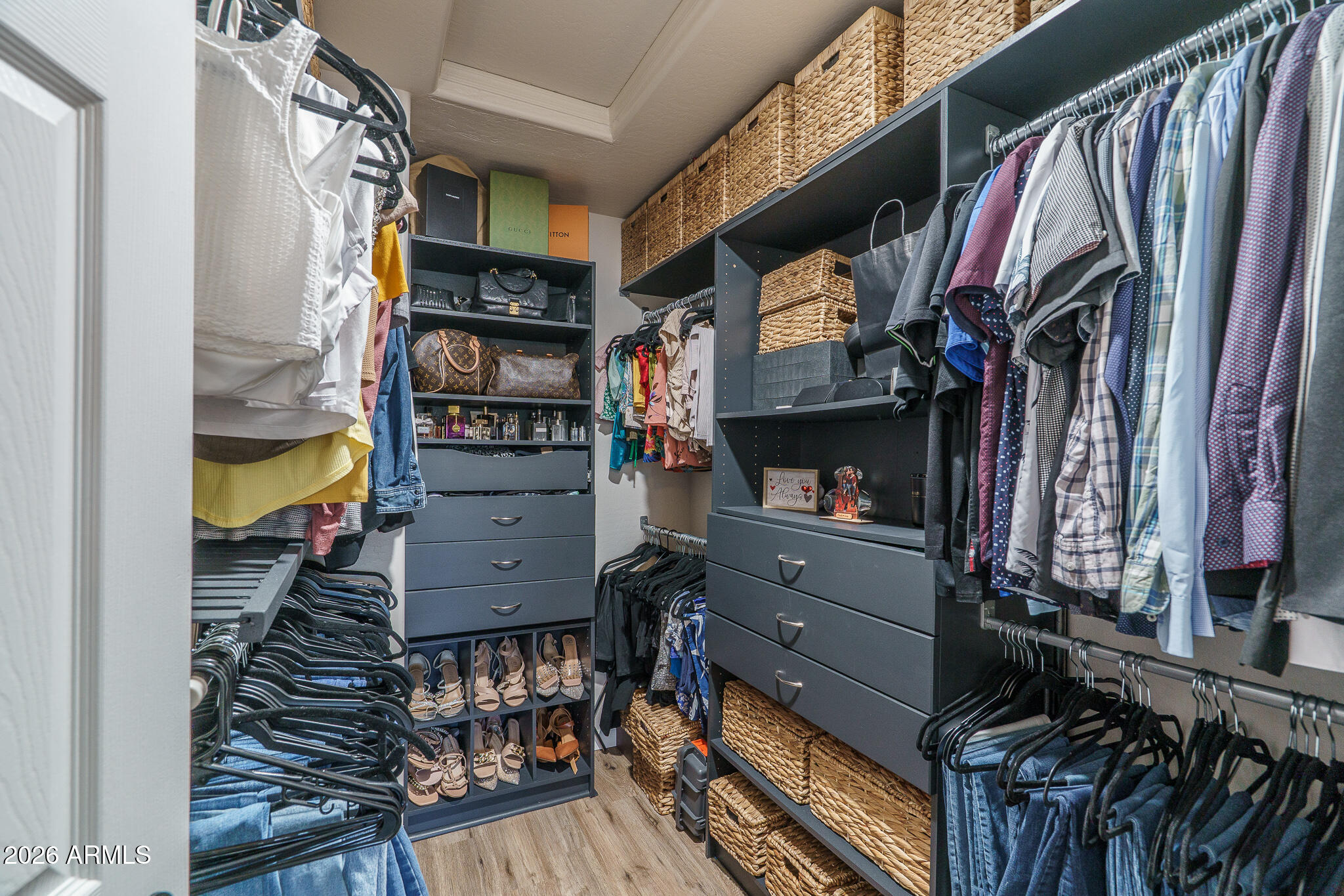 8526 W PIONEER Street