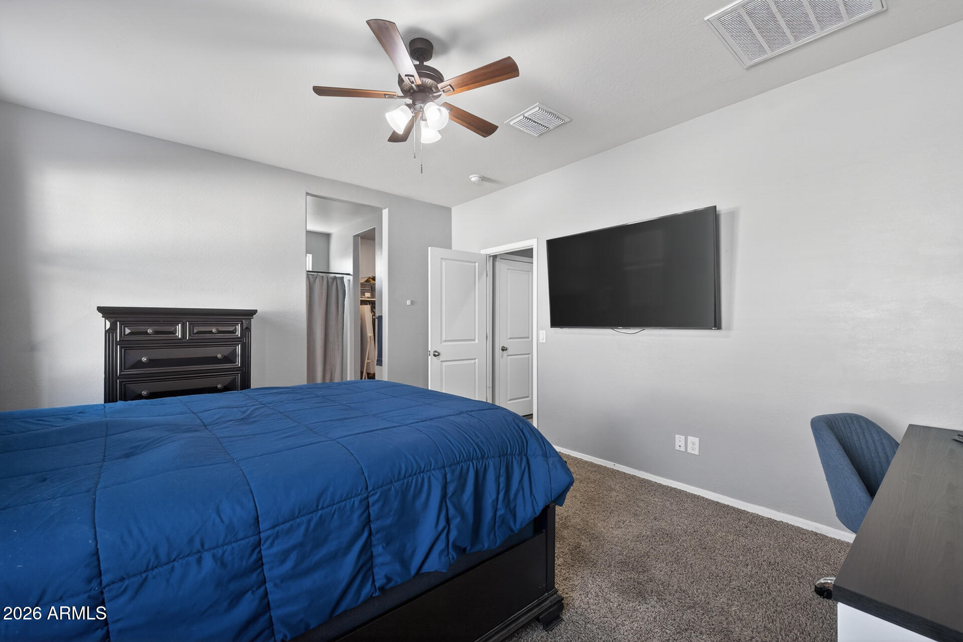 7644 W FLORENCE Avenue