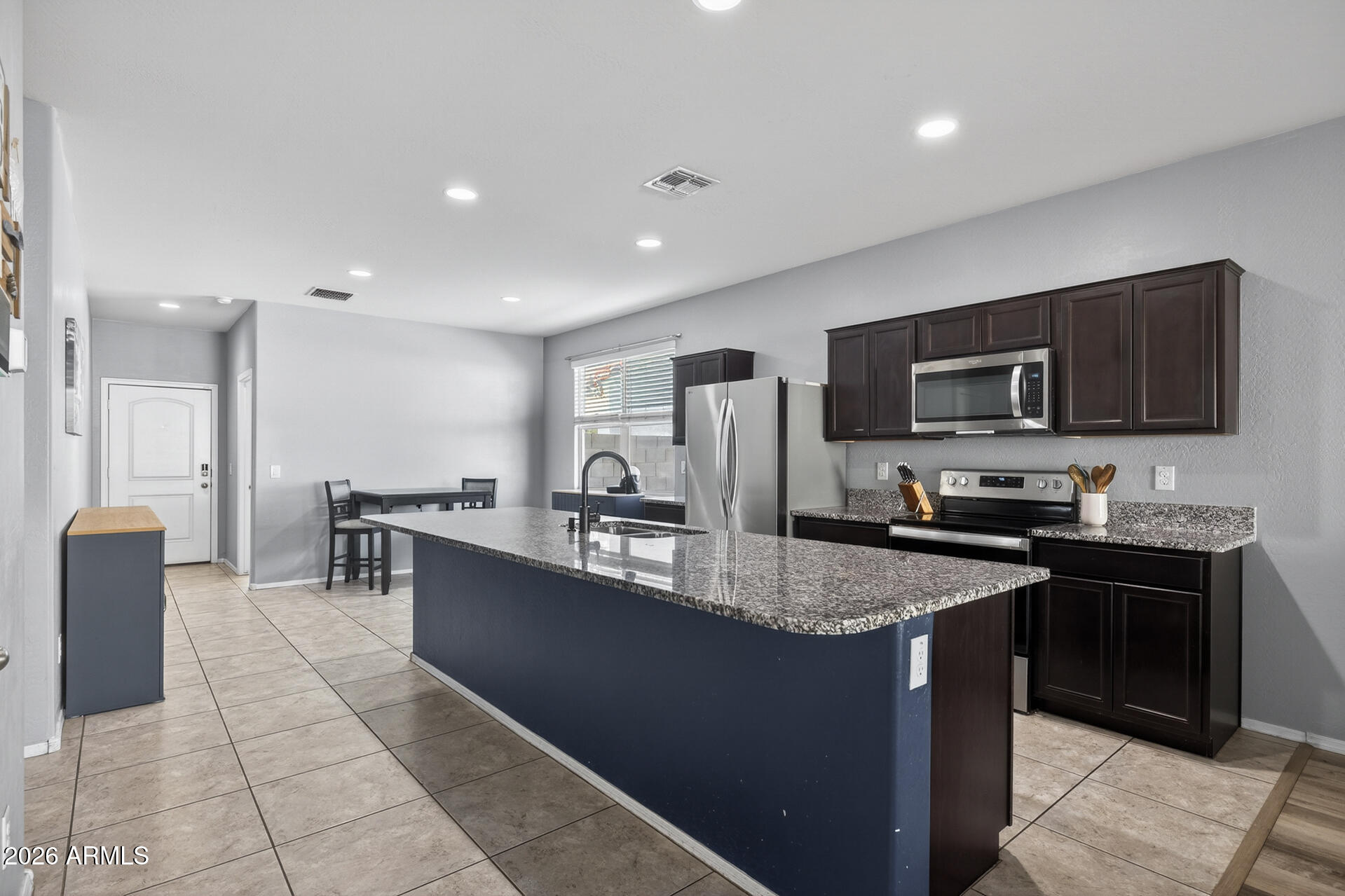 7644 W FLORENCE Avenue