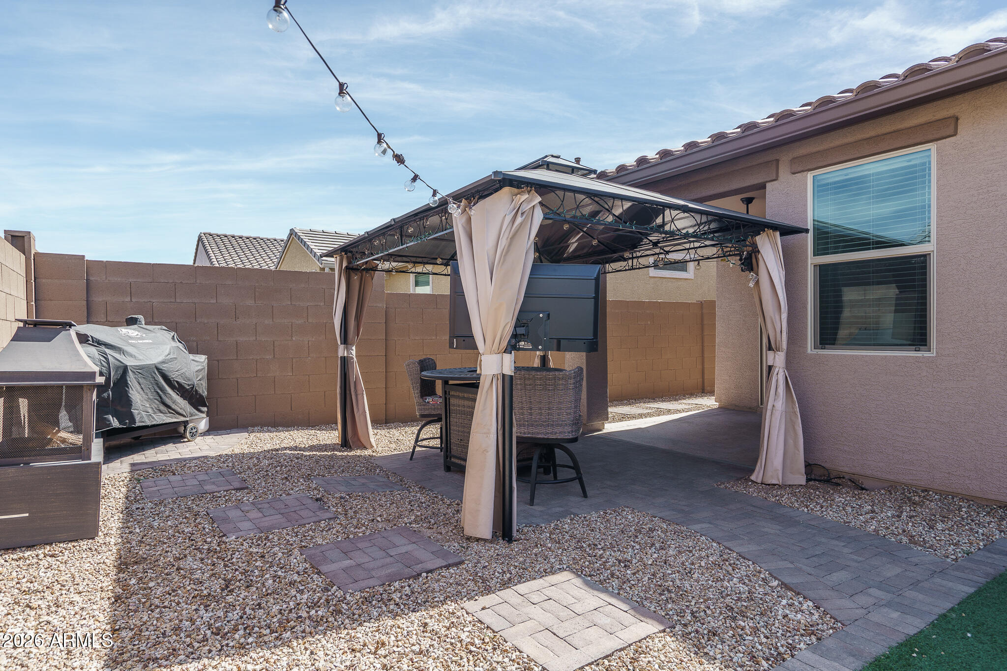 8918 W RANCHO Drive