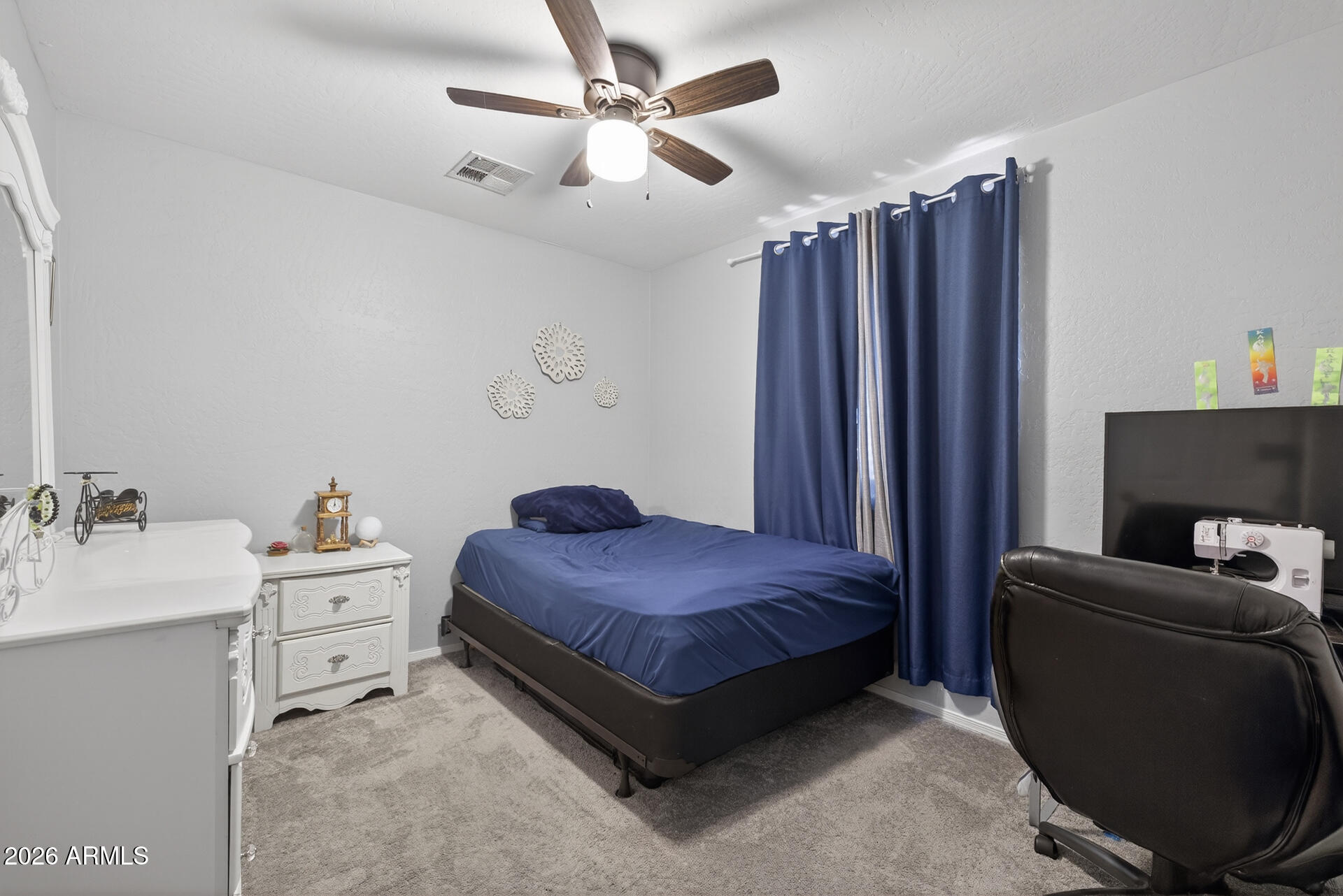 2062 E JUANITA Avenue