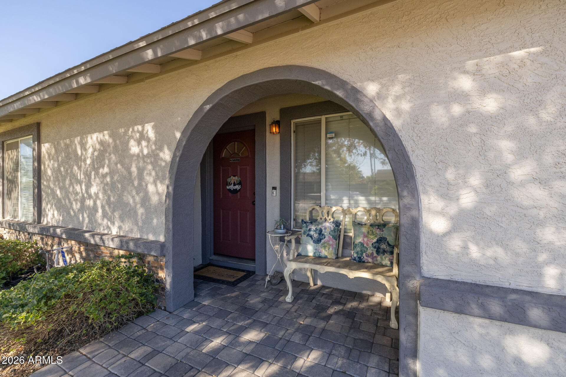 2062 E JUANITA Avenue