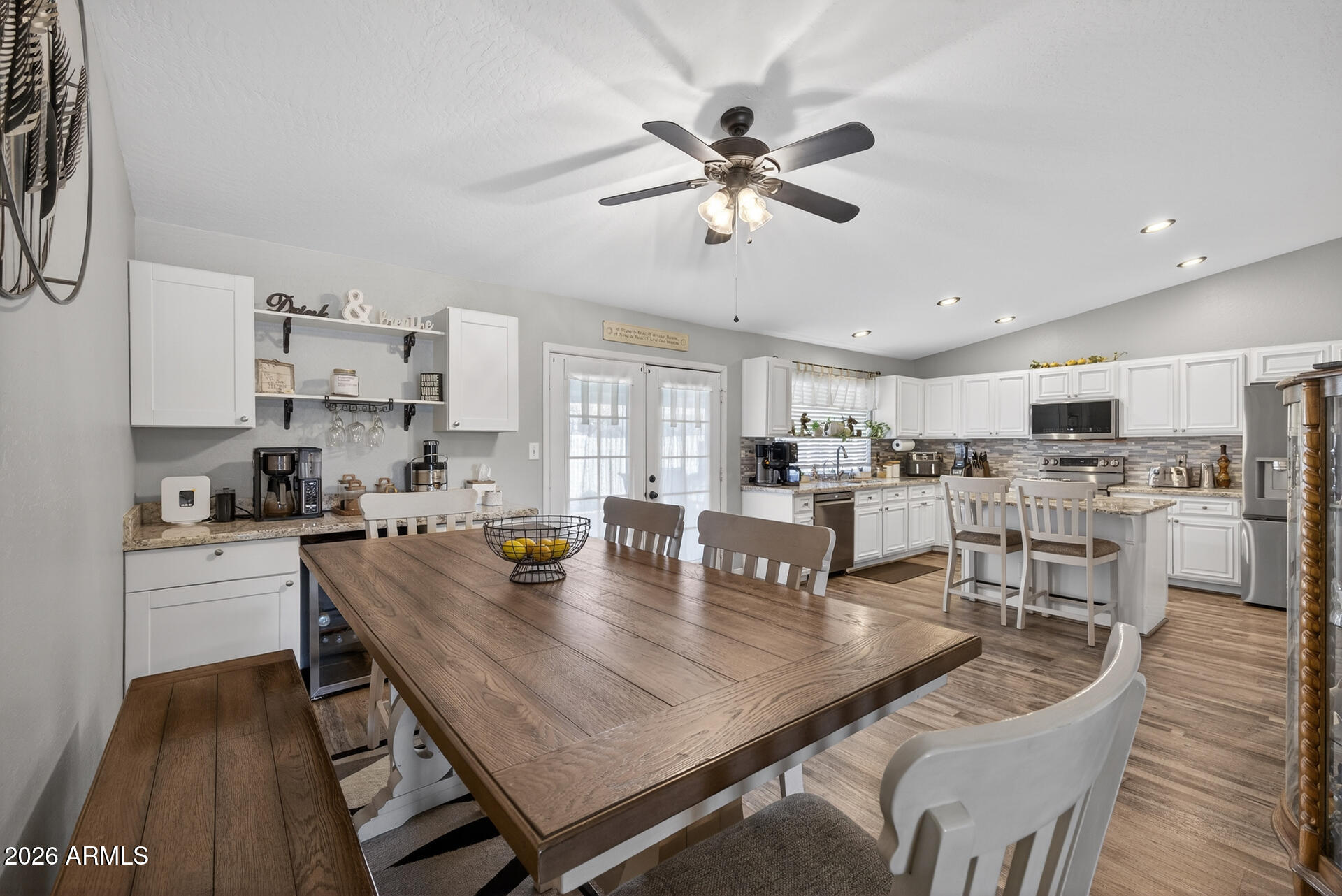 2062 E JUANITA Avenue