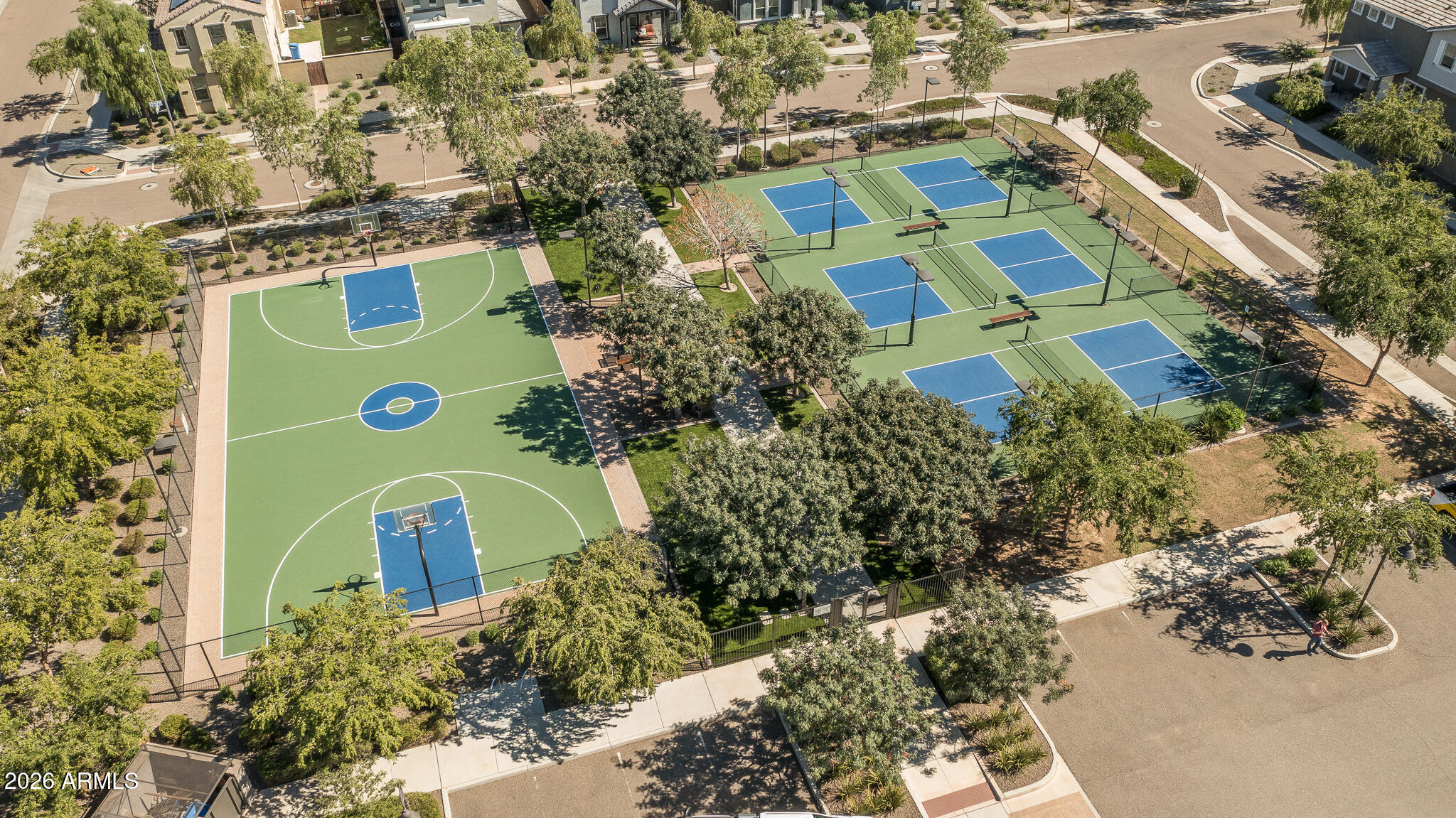 1963 W DESERT HOLLOW Drive