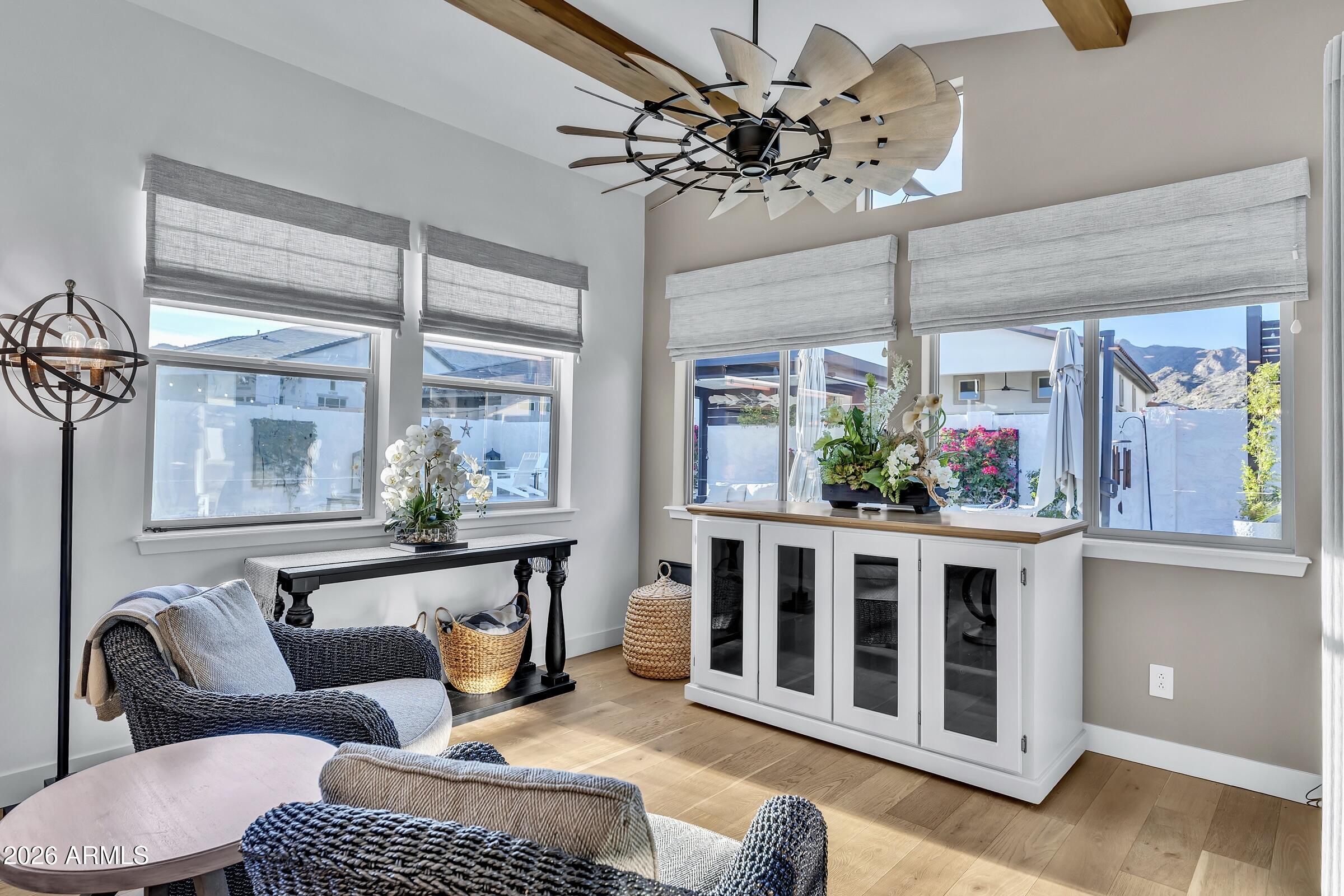 21448 W HILLCREST Boulevard