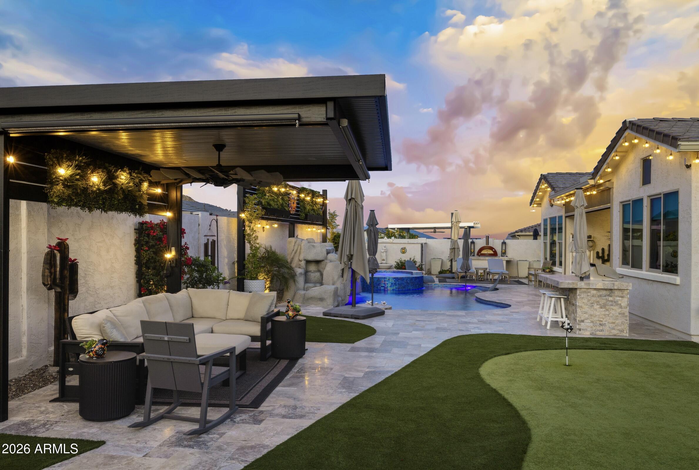 21448 W HILLCREST Boulevard