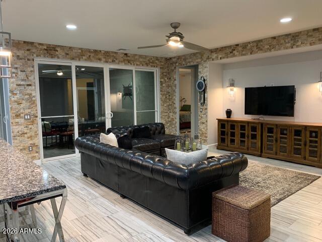 7291 W SECRET BLUFF Pass