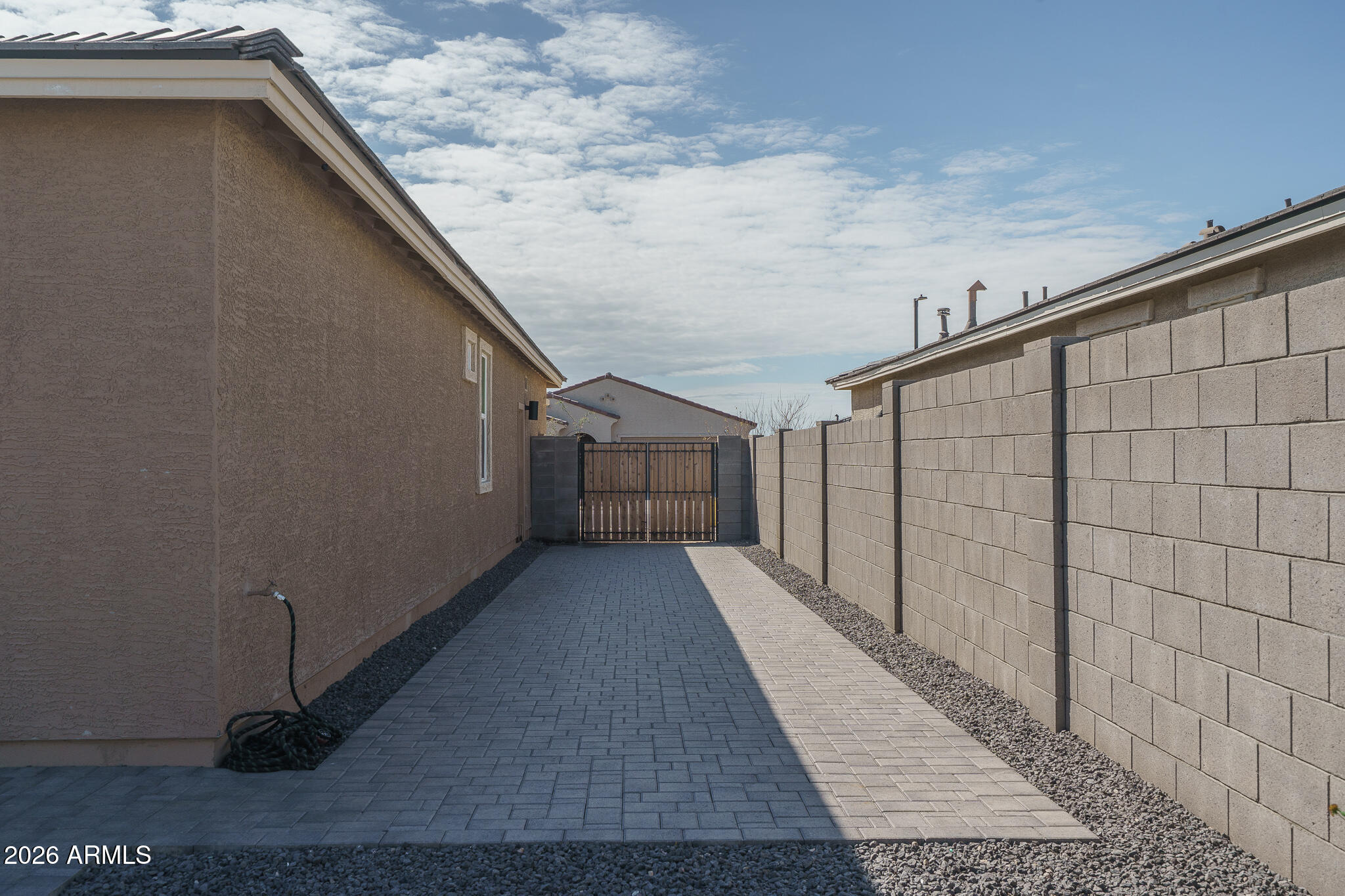 17768 W RAYMOND Street