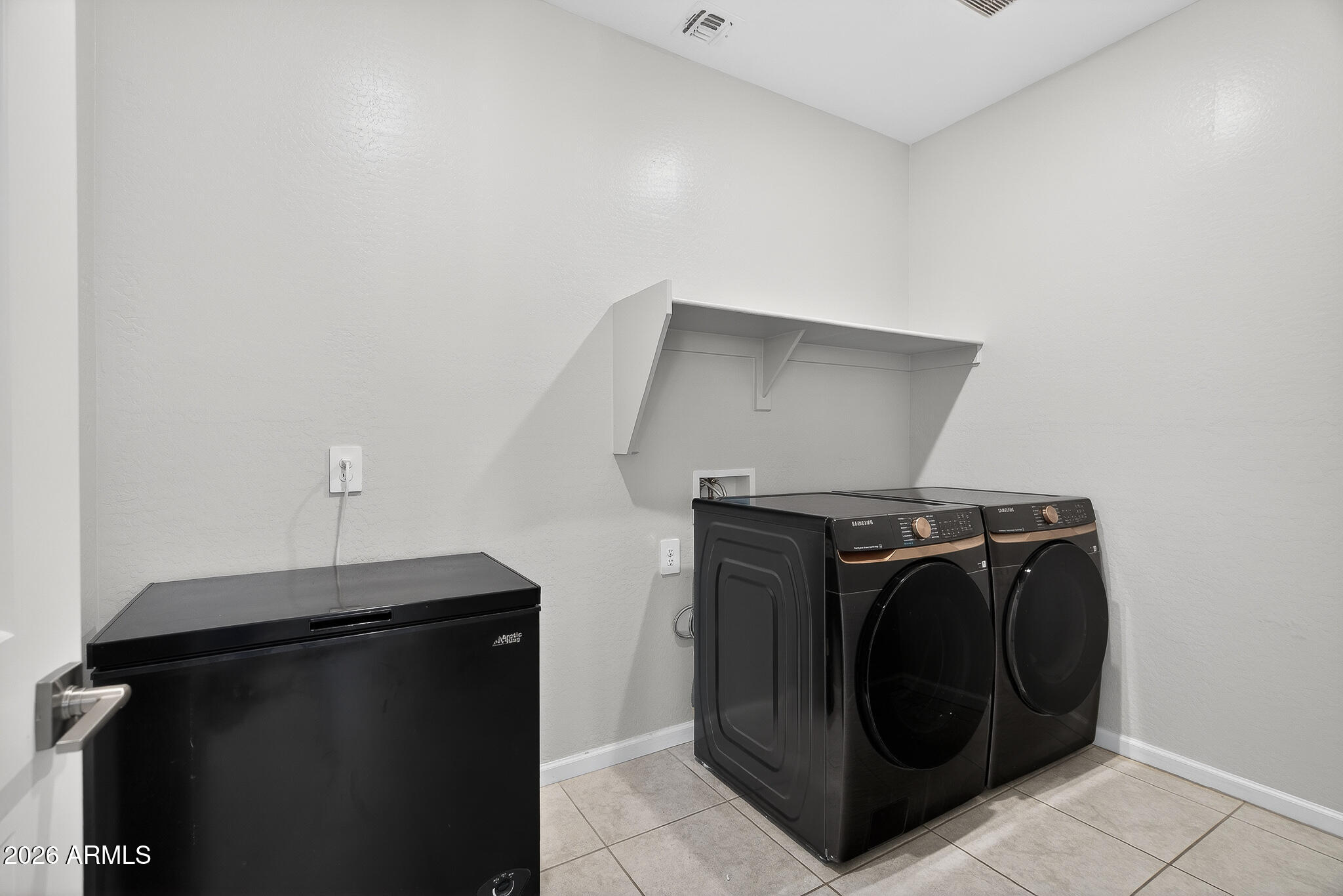 17768 W RAYMOND Street