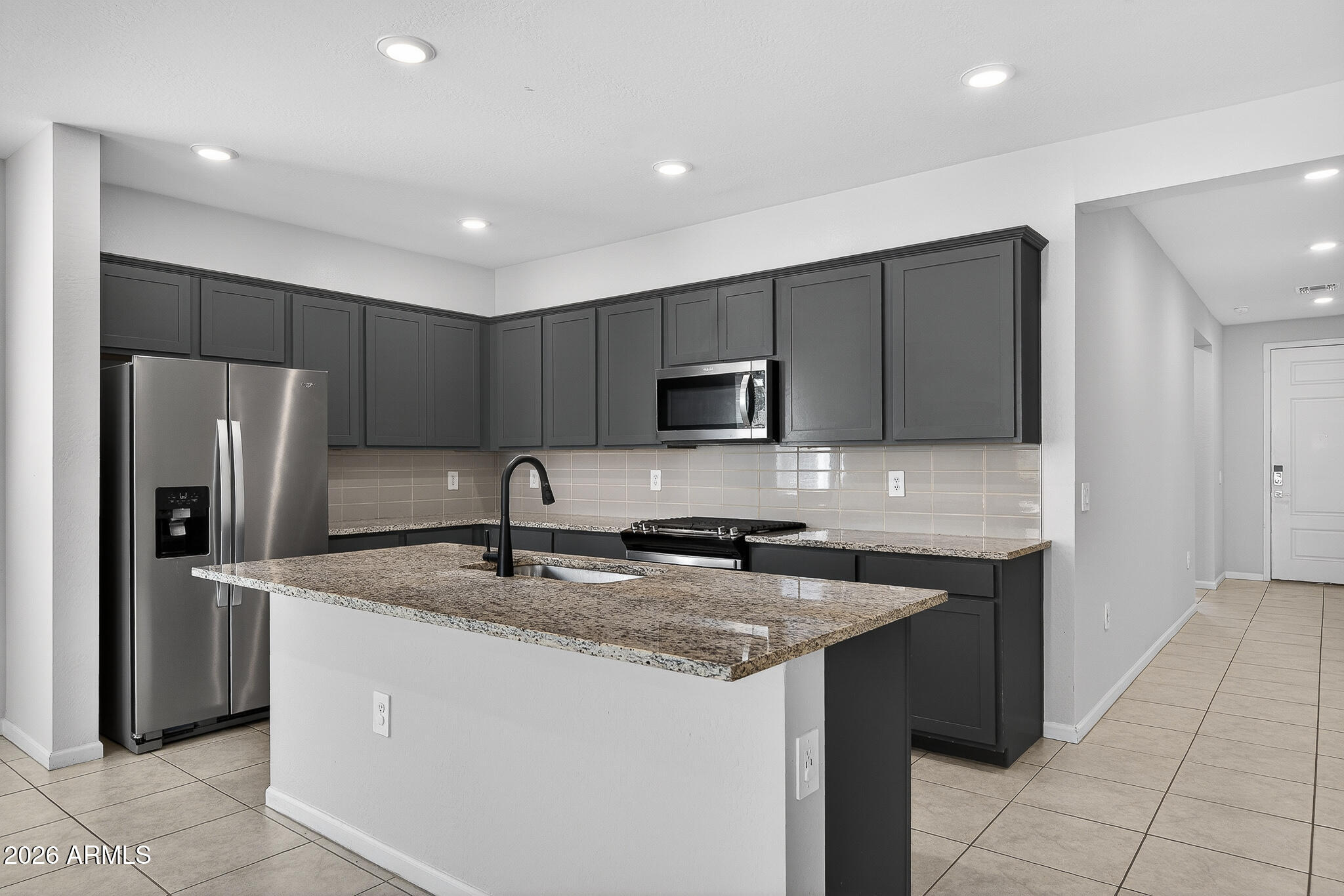 17768 W RAYMOND Street