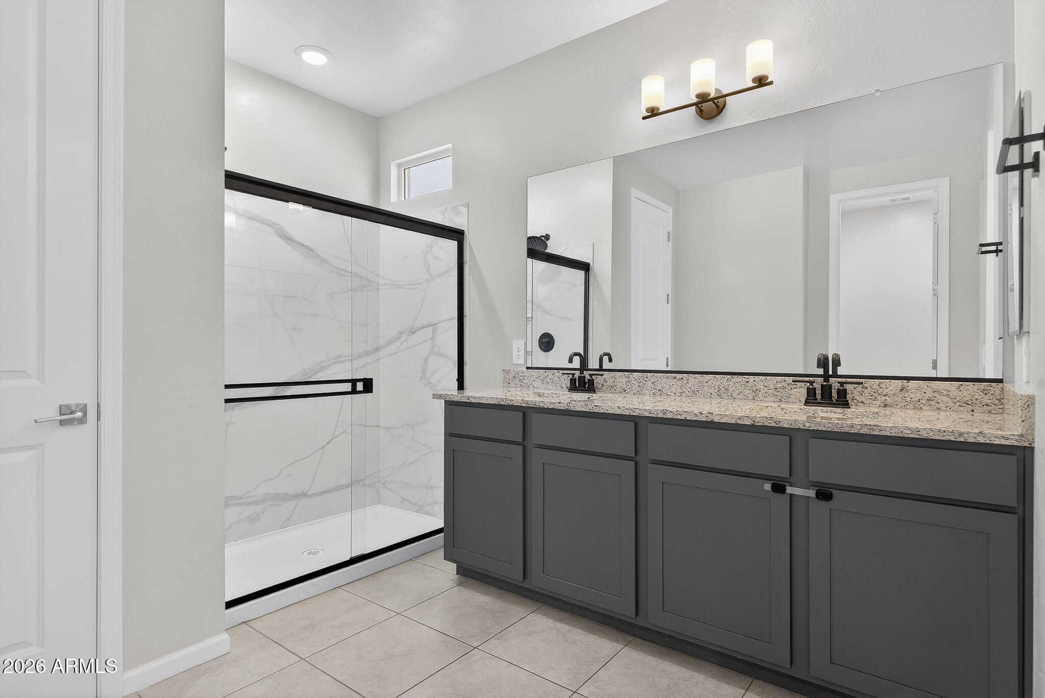 17768 W RAYMOND Street