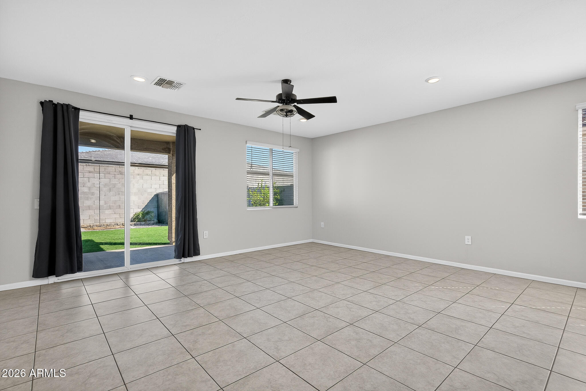 17768 W RAYMOND Street