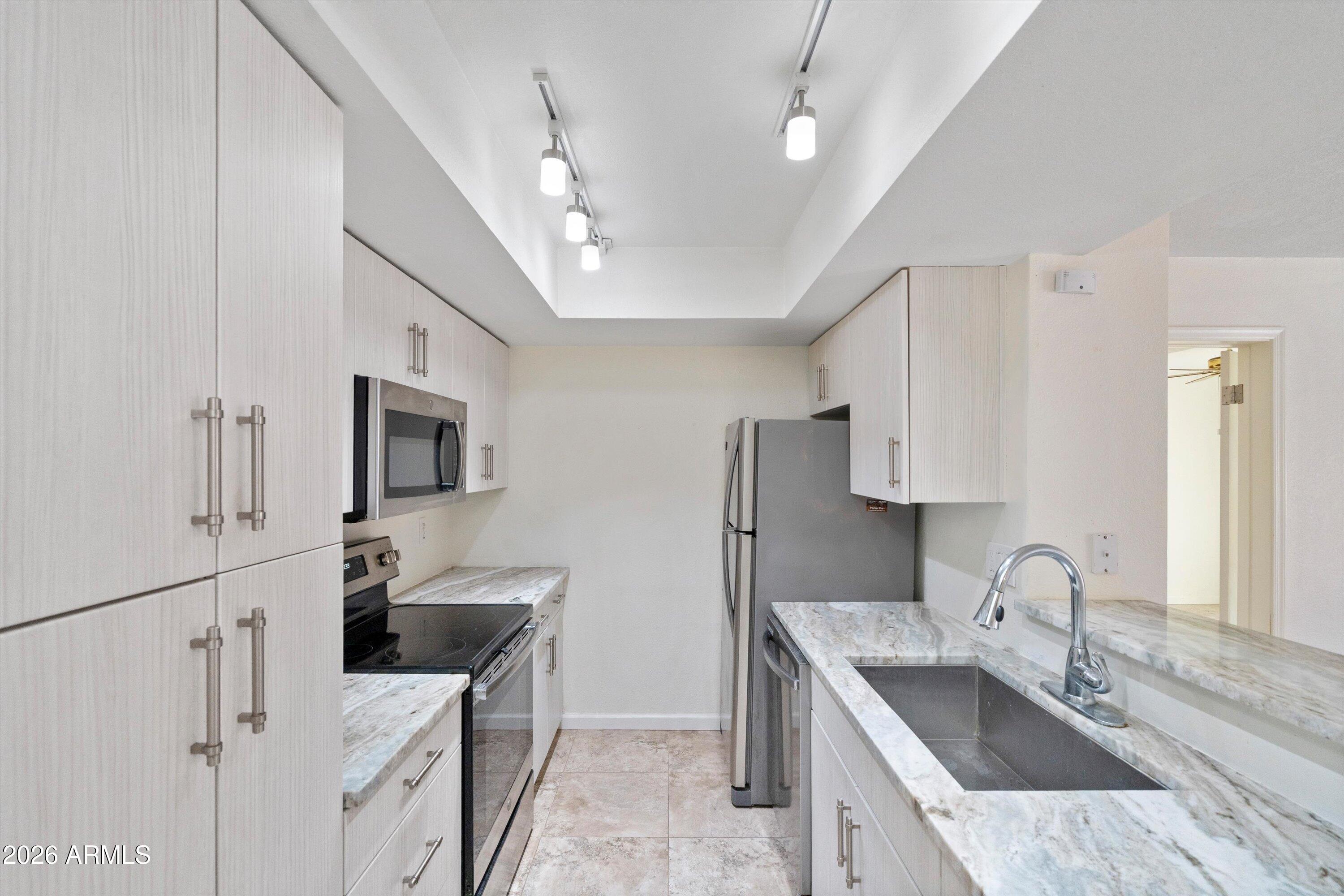 10410 N cave creek Road 1031