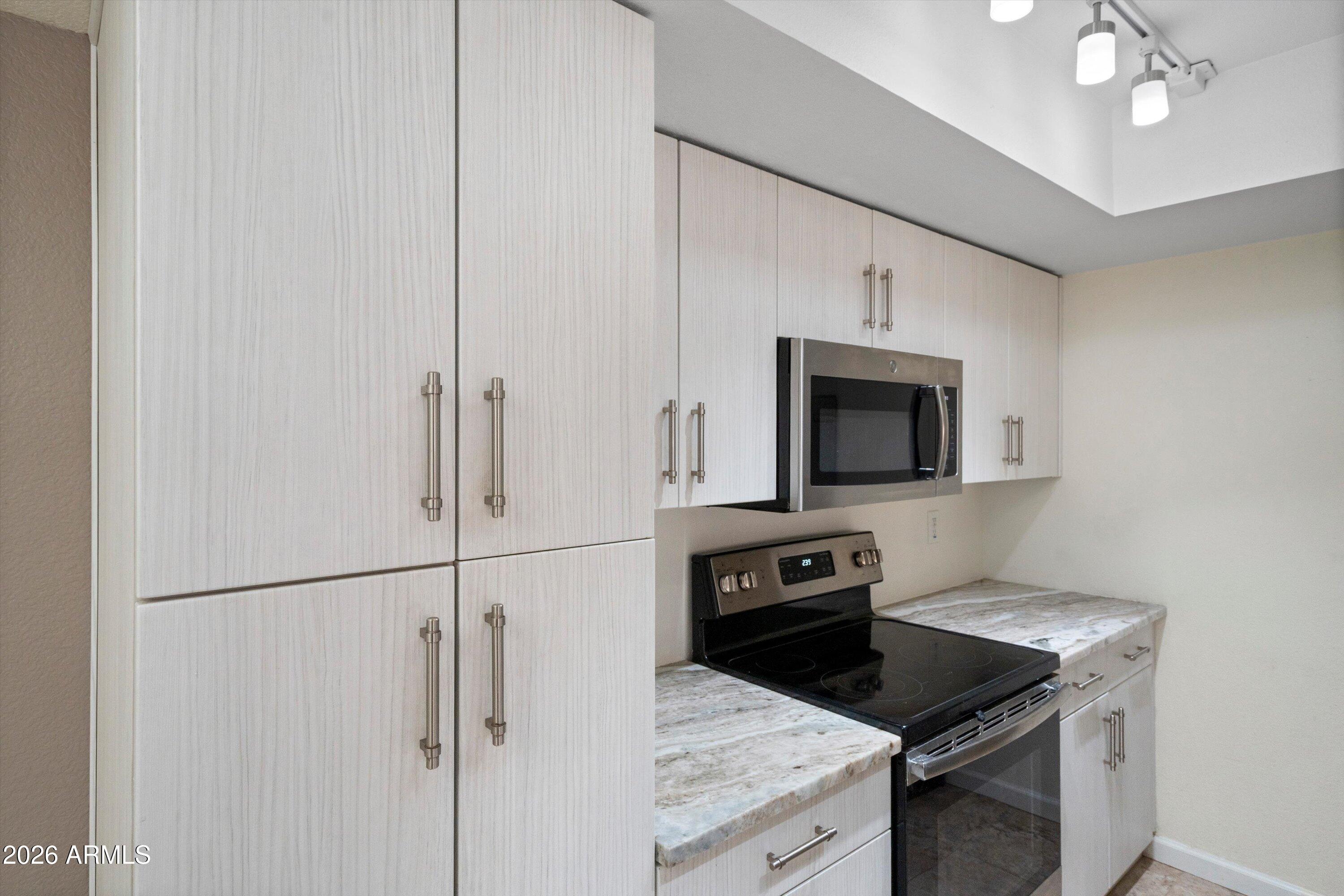 10410 N cave creek Road 1031