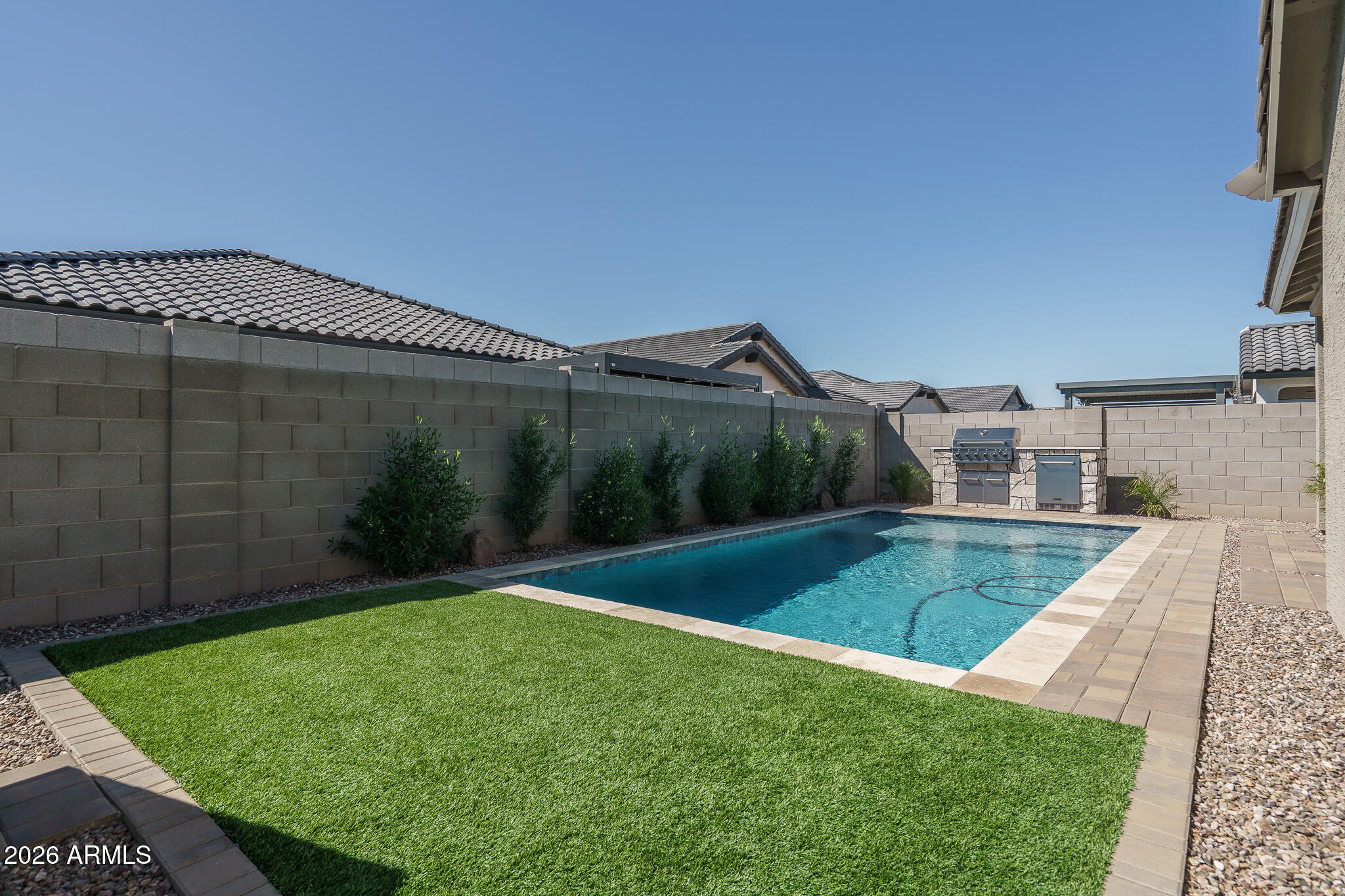 9967 W PINCHOT Avenue