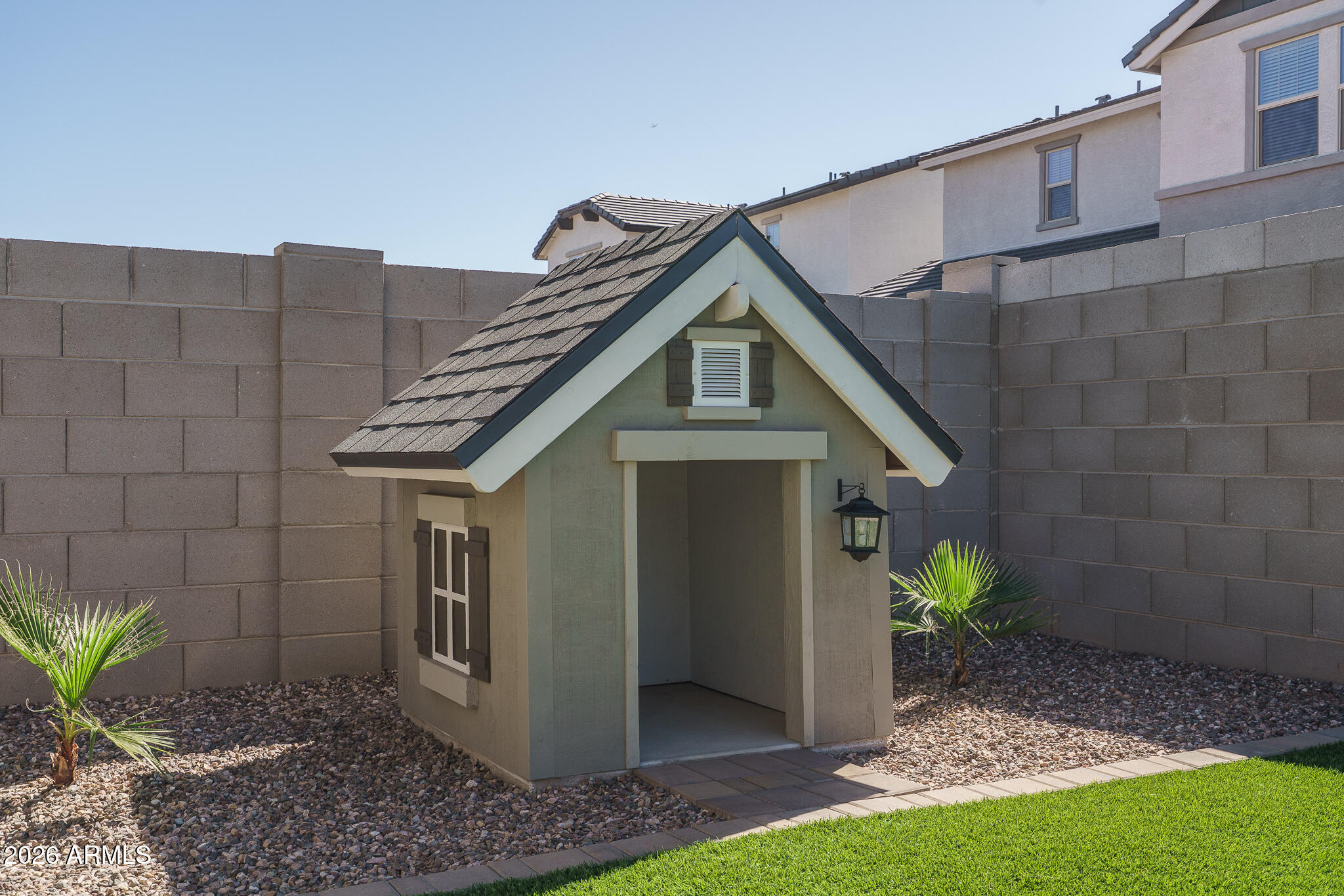 9967 W PINCHOT Avenue