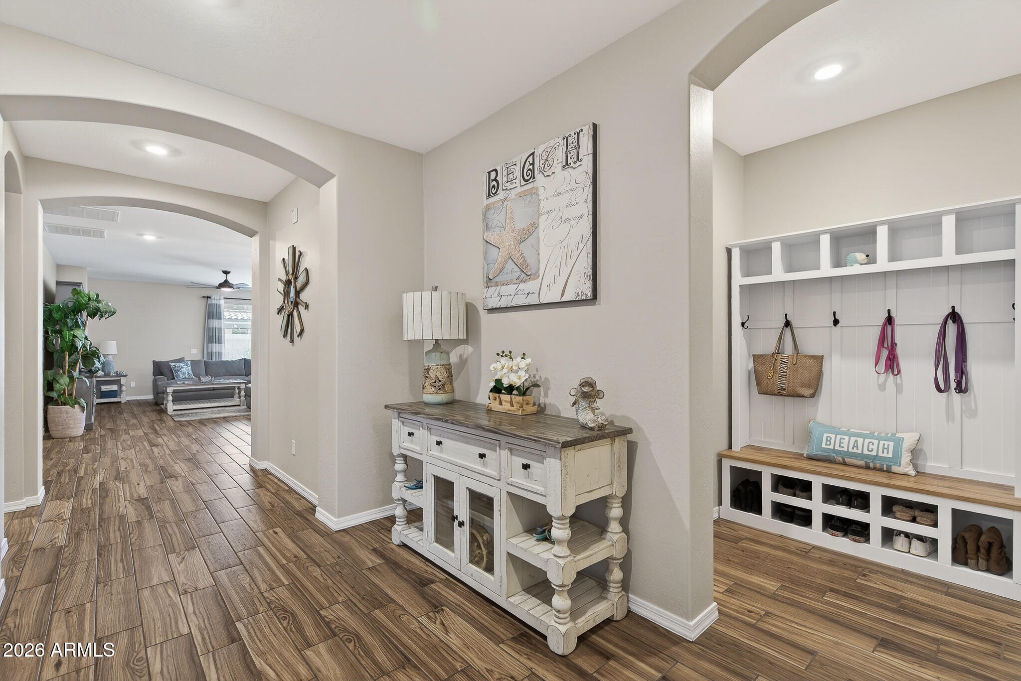 9967 W PINCHOT Avenue