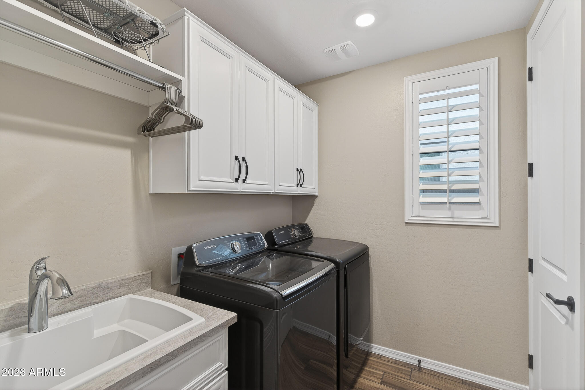 9967 W PINCHOT Avenue