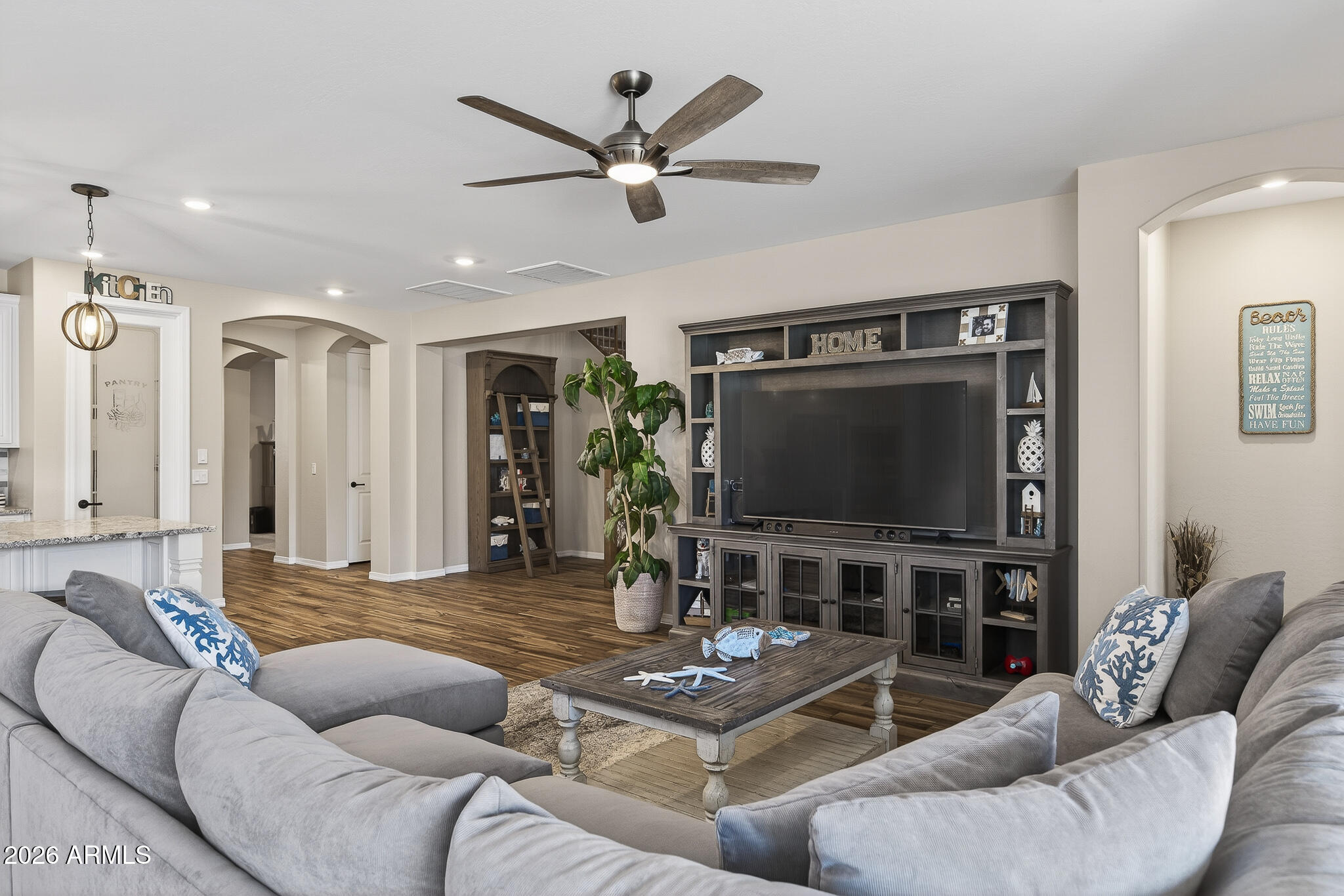 9967 W PINCHOT Avenue