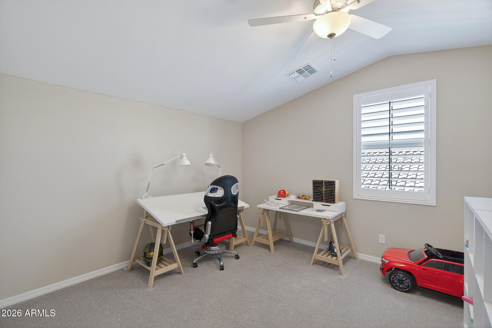 9967 W PINCHOT Avenue