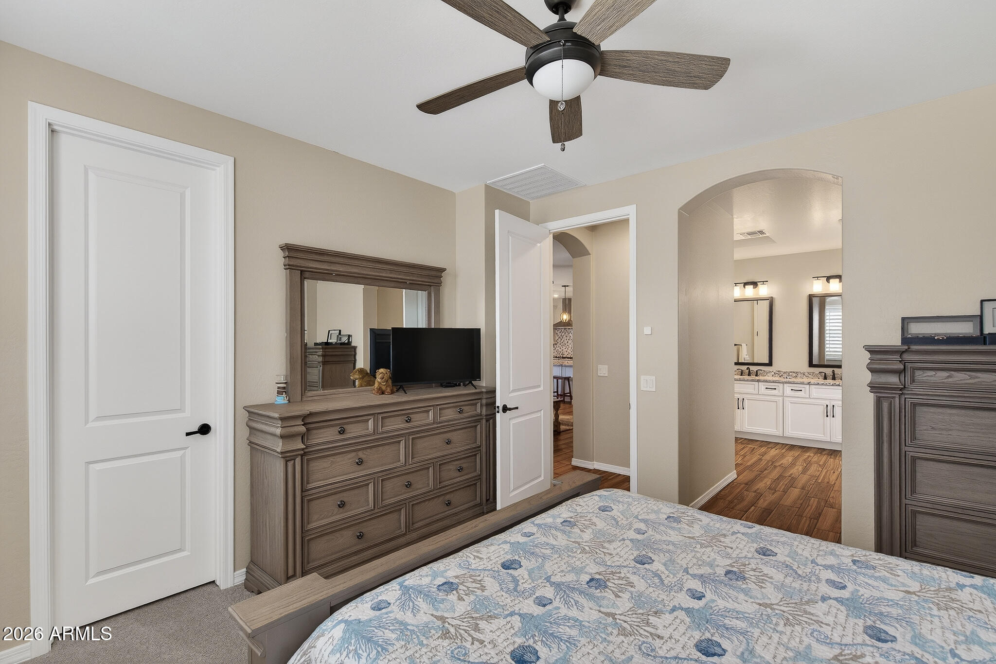 9967 W PINCHOT Avenue