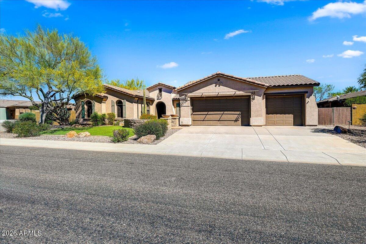 3046 W TWAIN Court