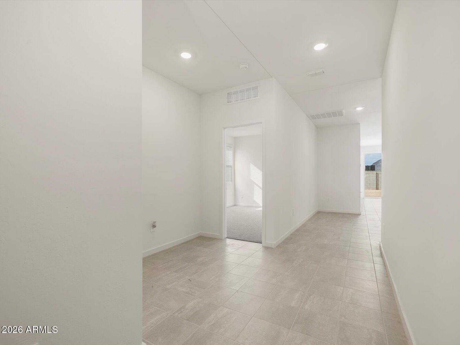 33105 N NOIR Drive