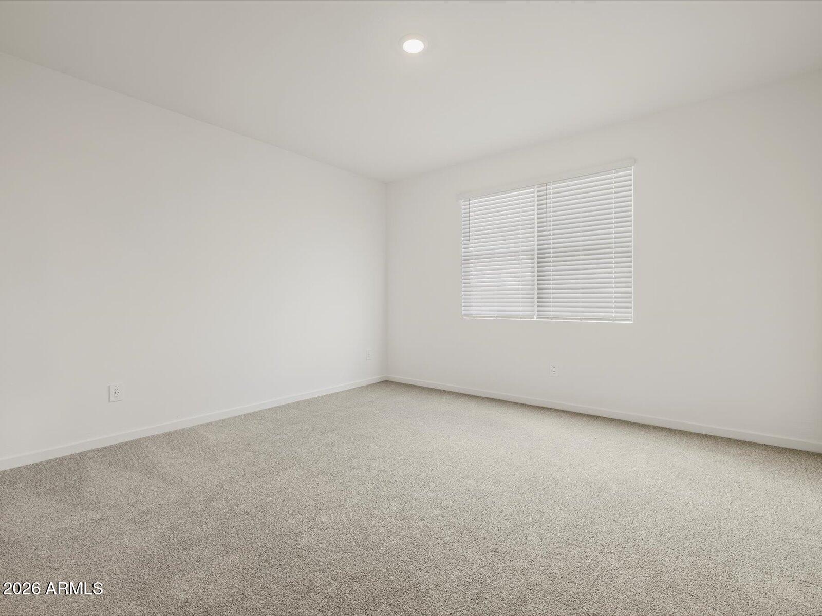 33105 N NOIR Drive