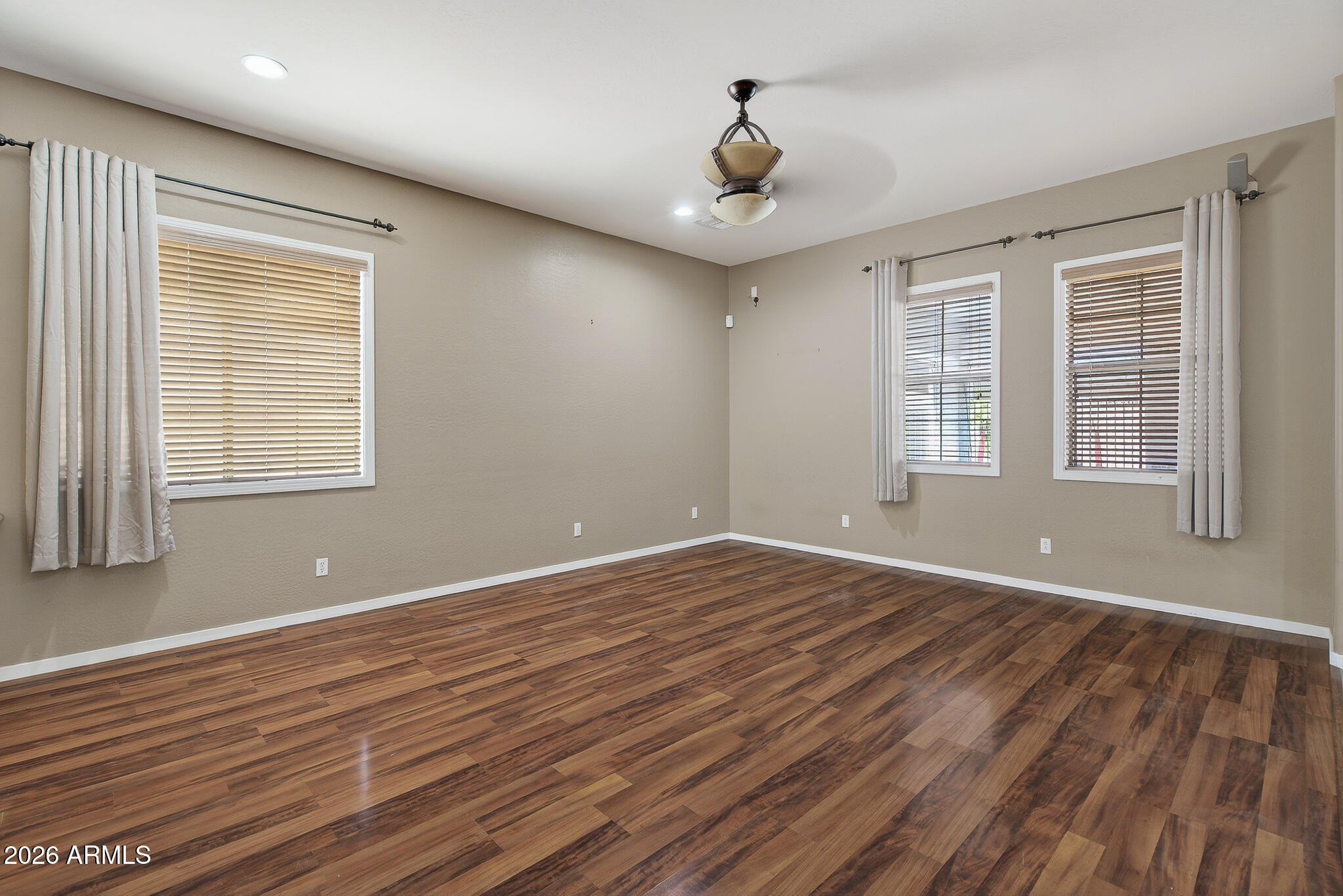 14582 W WILSHIRE Drive