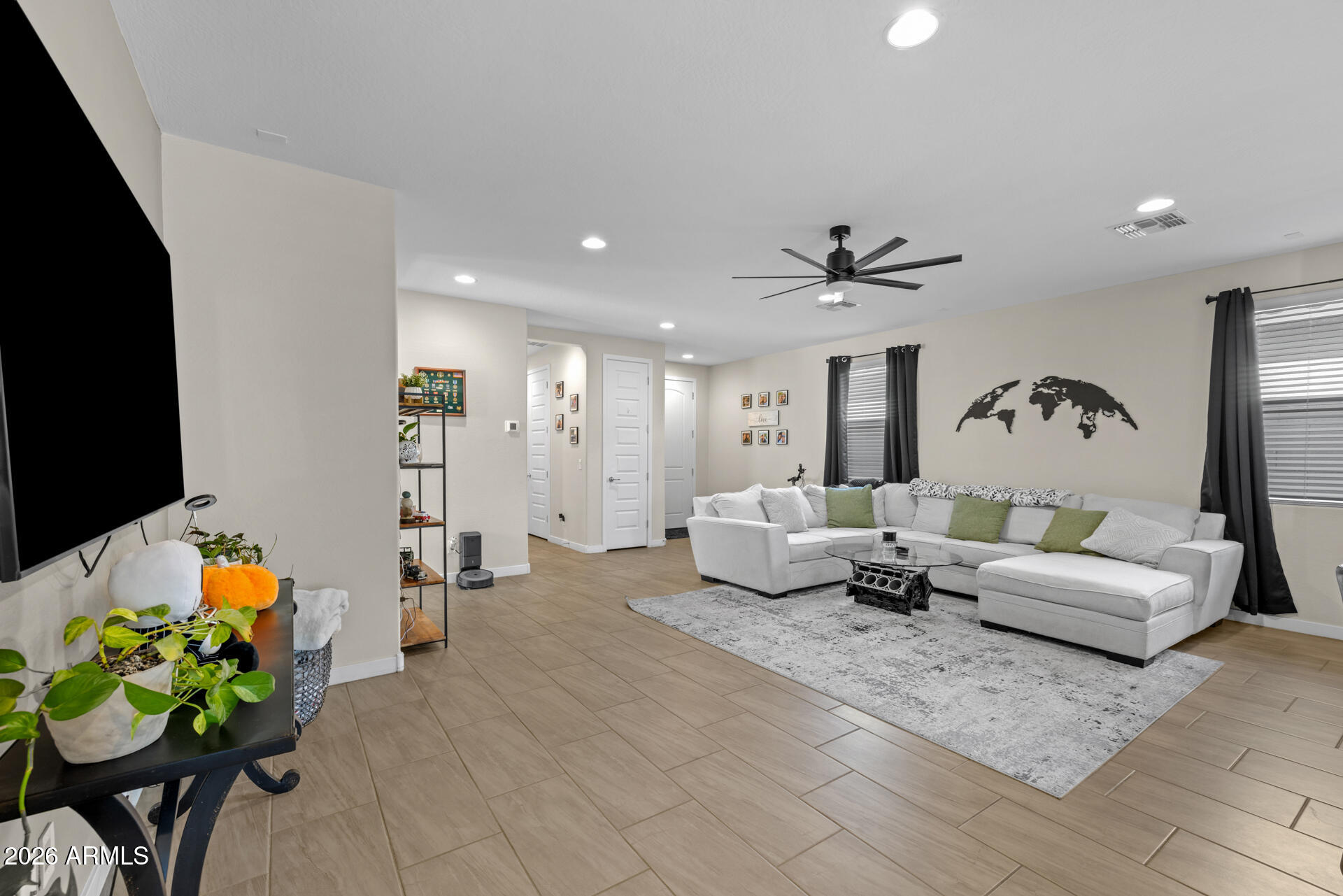 4143 E APPALOOSA Road