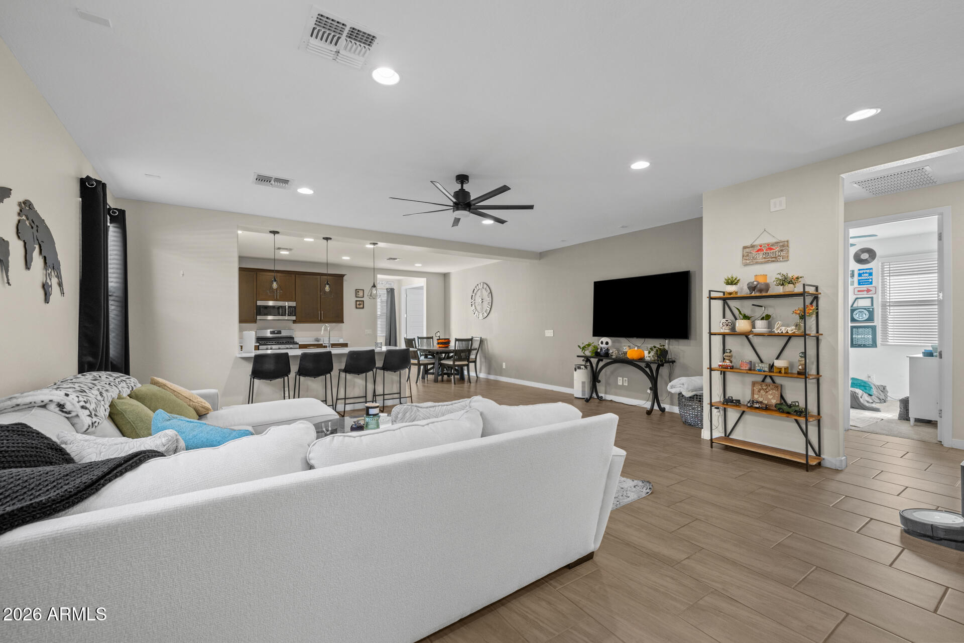 4143 E APPALOOSA Road