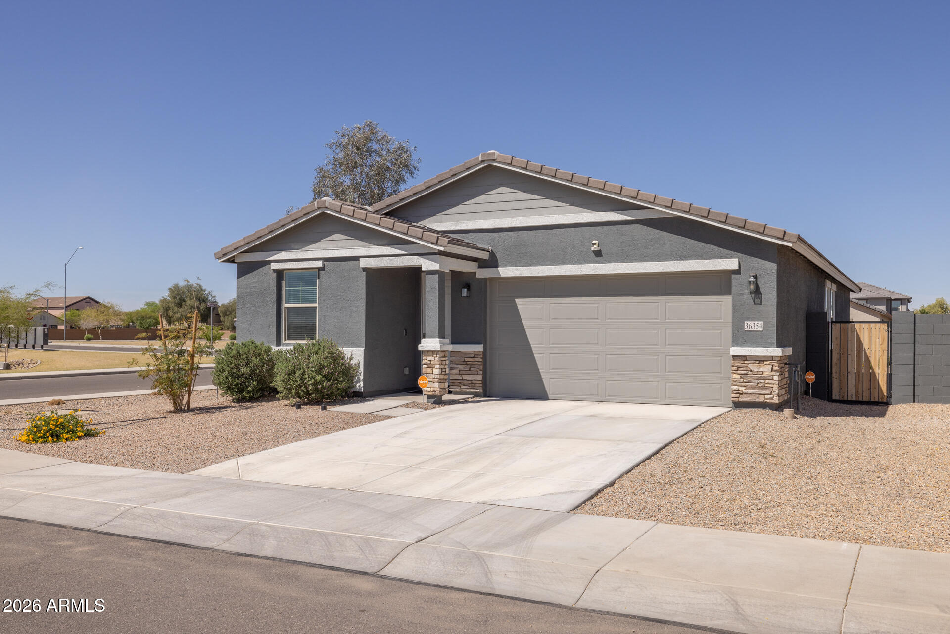 36354 W SAN CLEMENTE Avenue